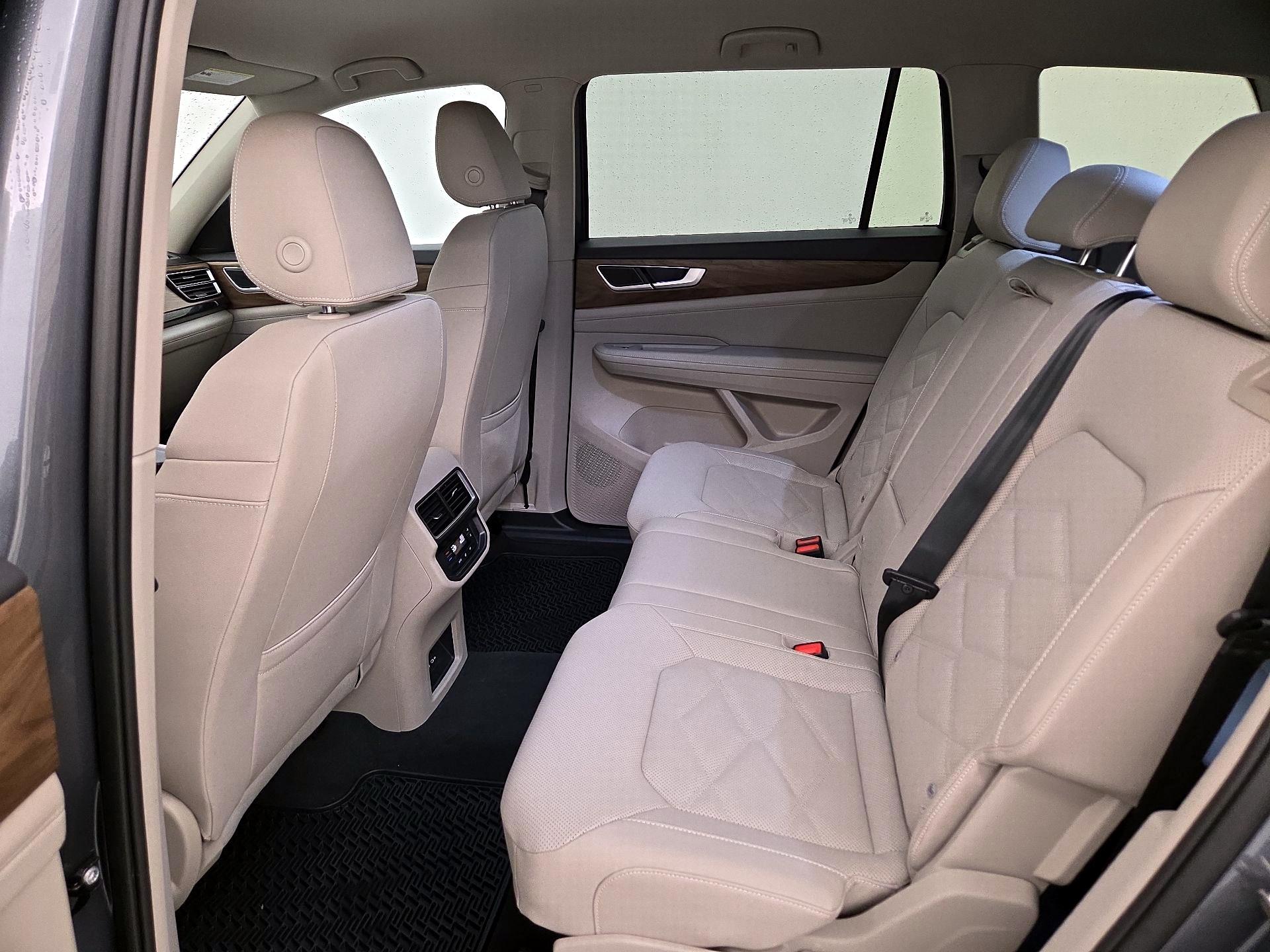 Thumbnail: 2025 Volkswagen Atlas - 19