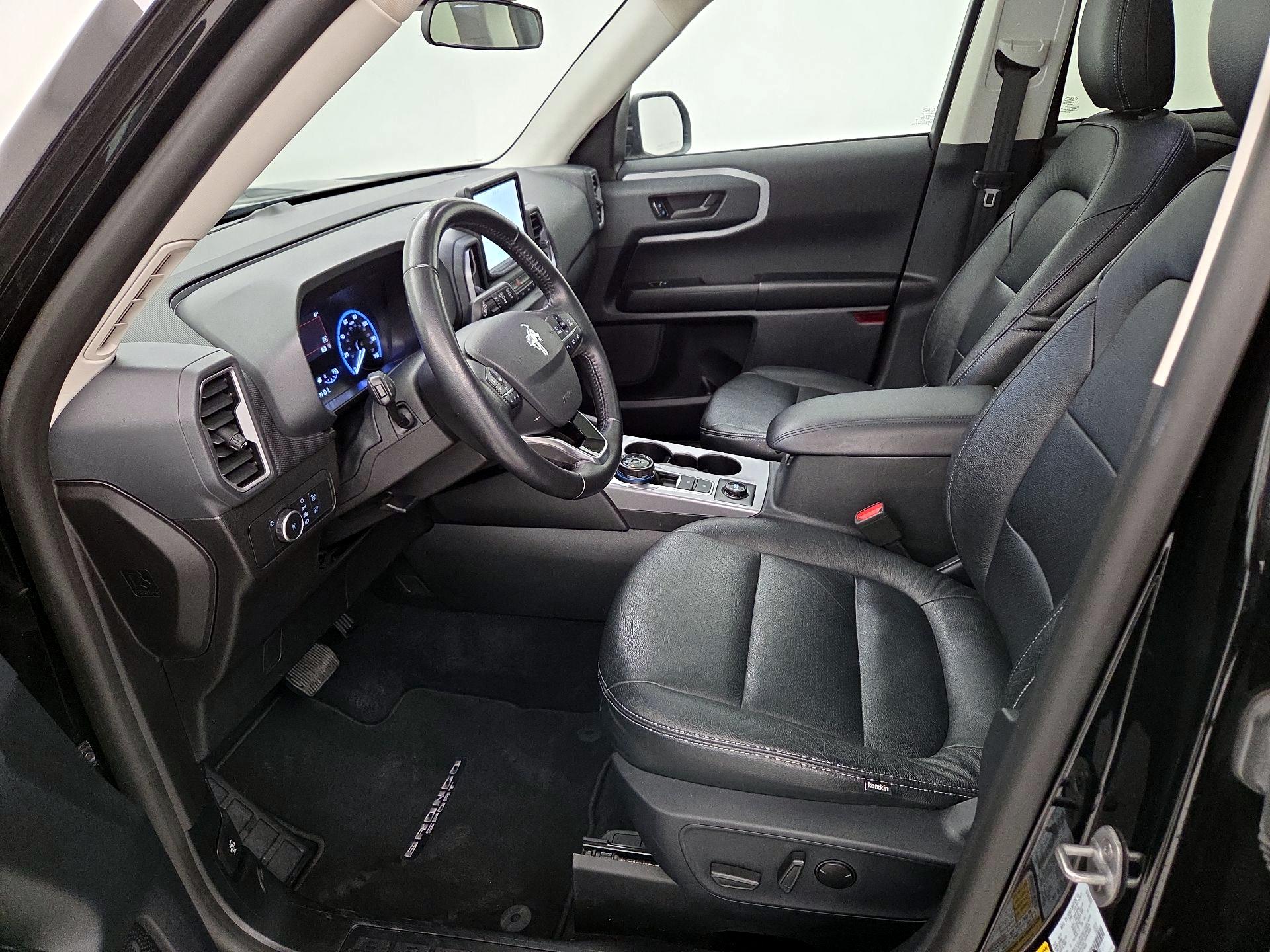 Thumbnail: 2021 Ford Bronco Sport - 11