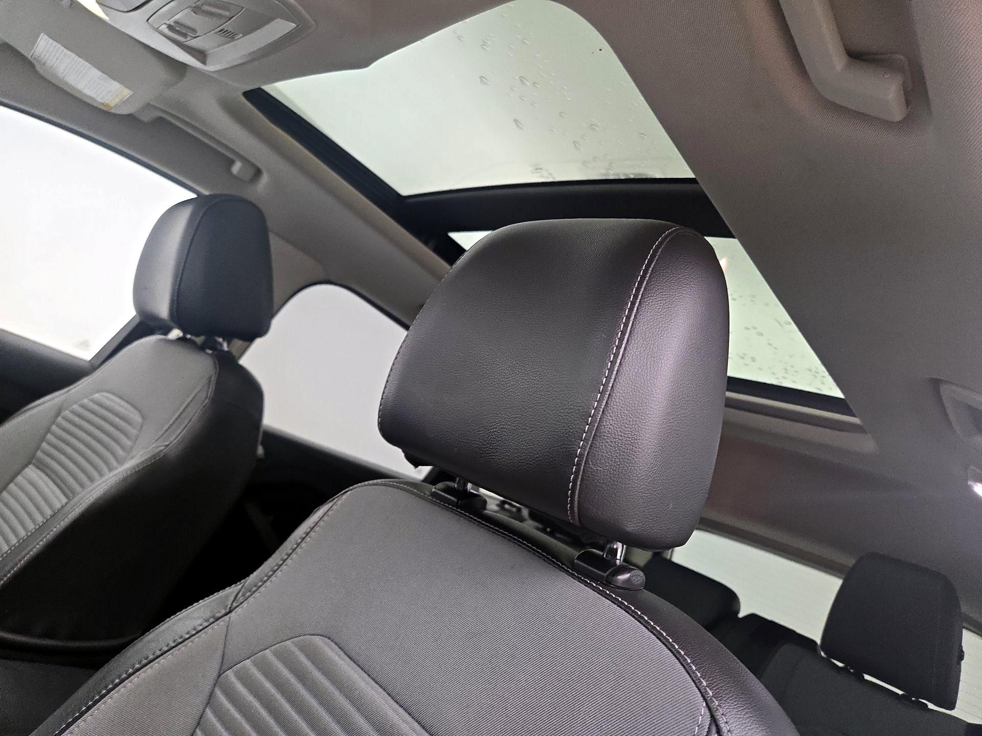 Thumbnail: 2017 Ford Escape - 19