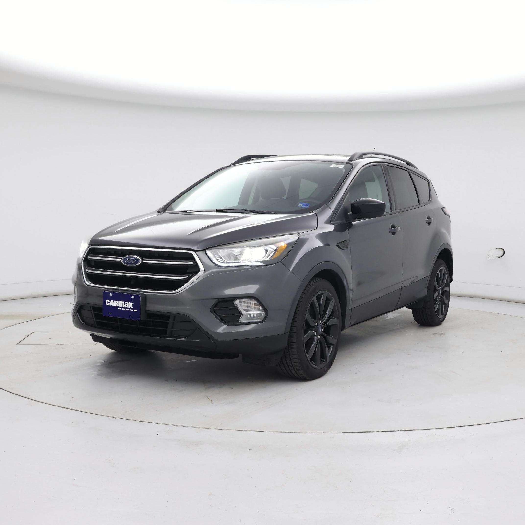 Thumbnail: 2017 Ford Escape - 4