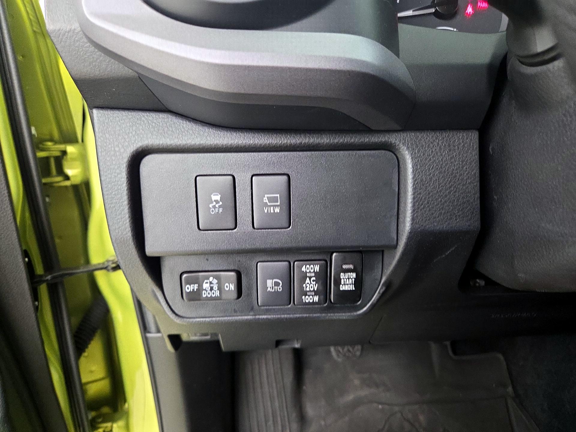 Thumbnail: 2022 Toyota Tacoma - 13