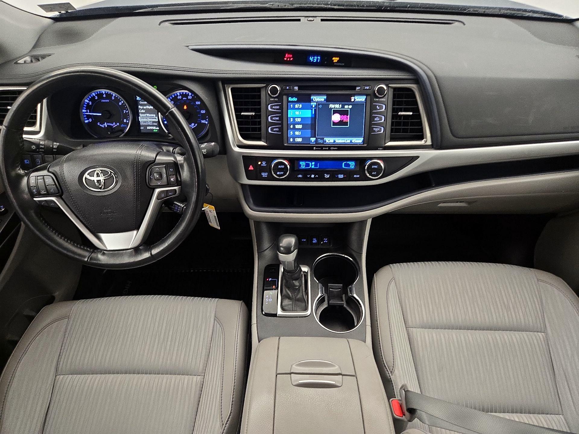 Thumbnail: 2019 Toyota Highlander - 9
