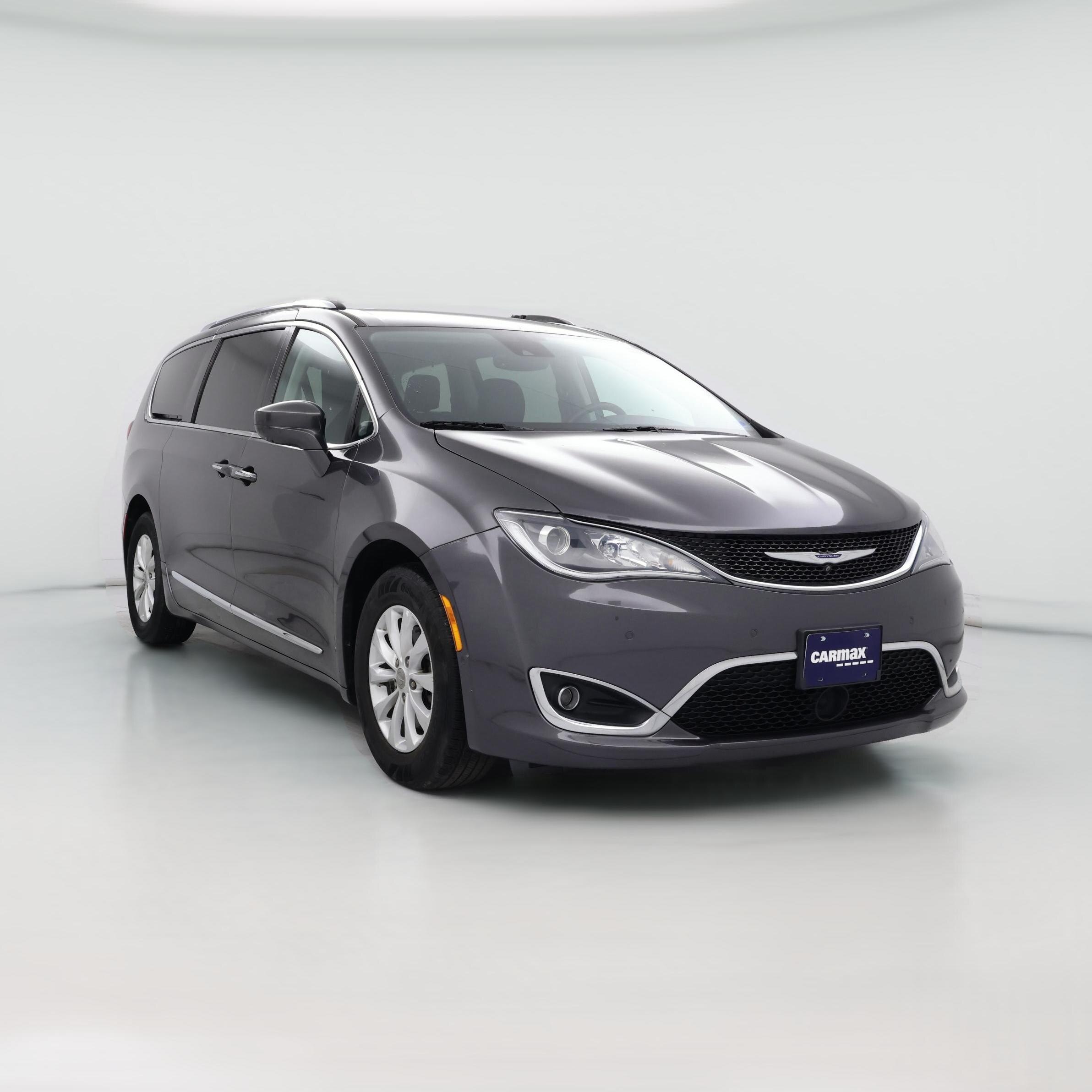 Thumbnail: 2019 Chrysler Pacifica - 1