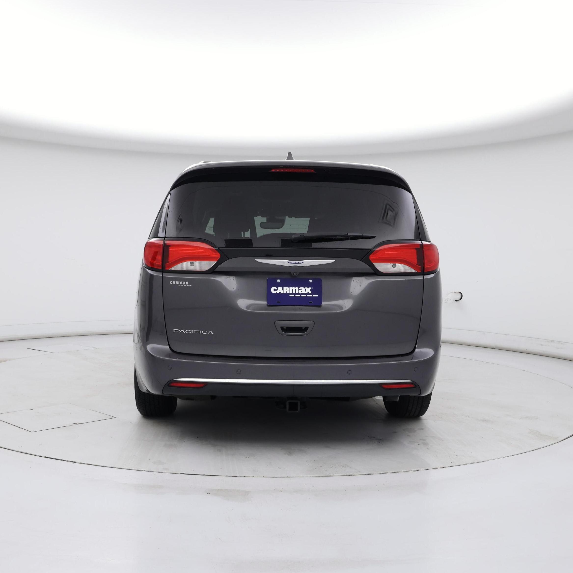 Thumbnail: 2019 Chrysler Pacifica - 6