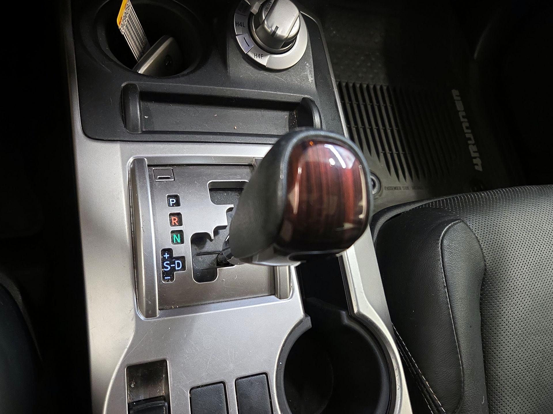 Thumbnail: 2019 Toyota 4Runner - 18