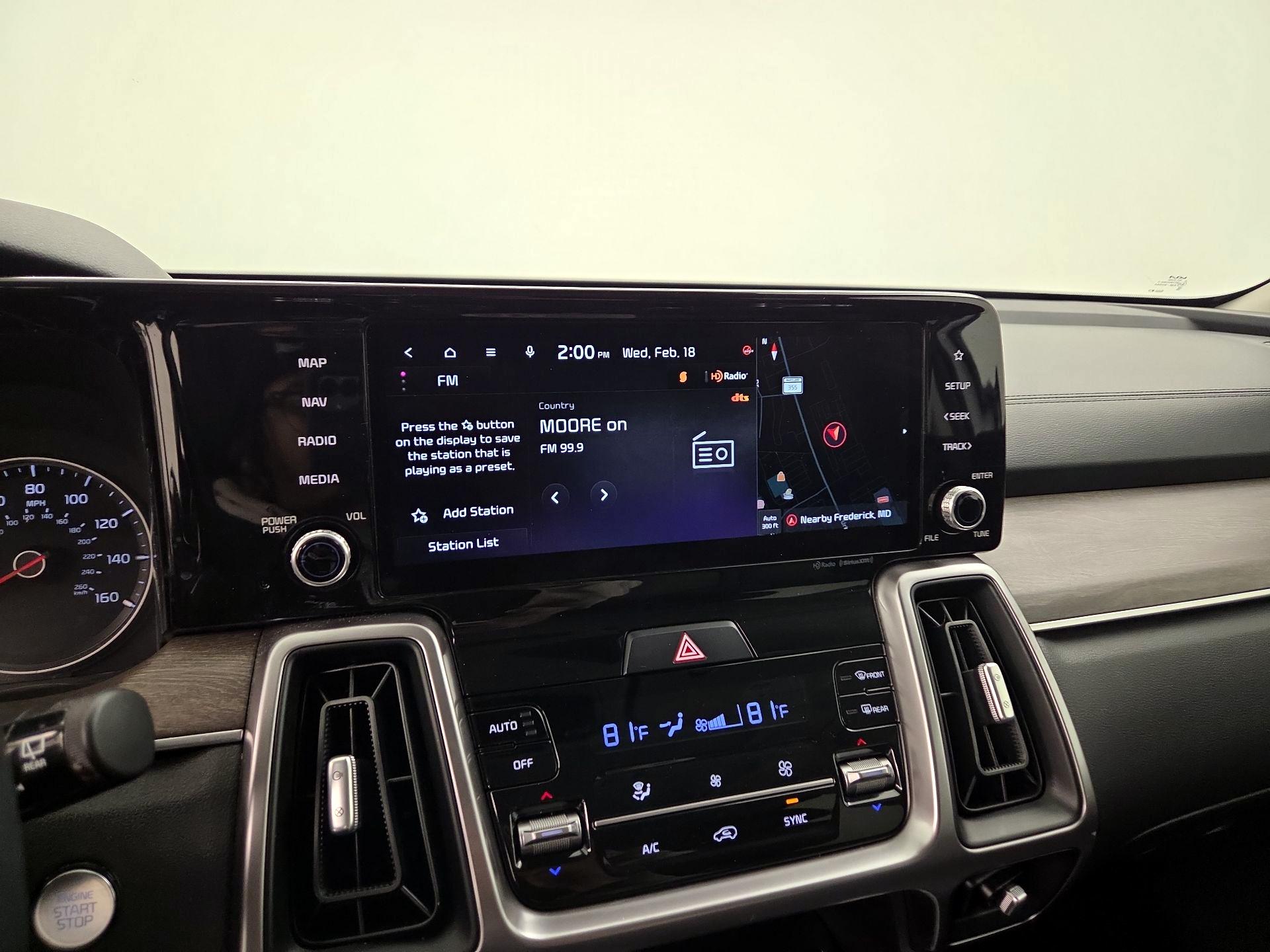 Thumbnail: 2023 Kia Sorento - 16