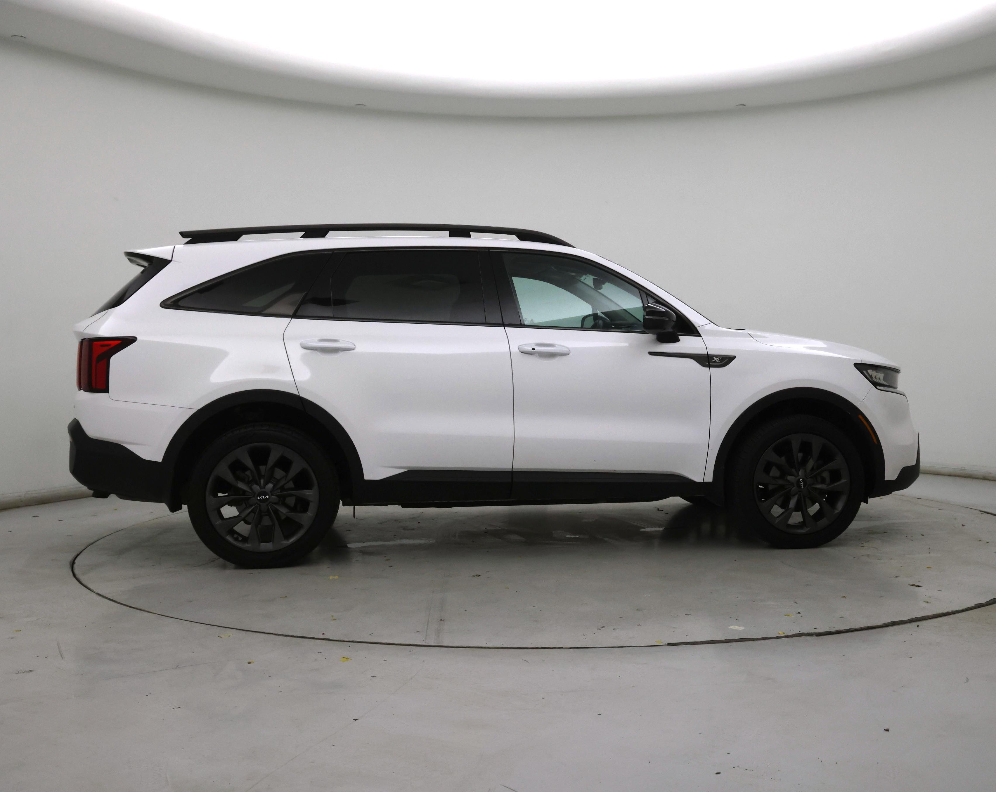 Thumbnail: 2023 Kia Sorento - 7