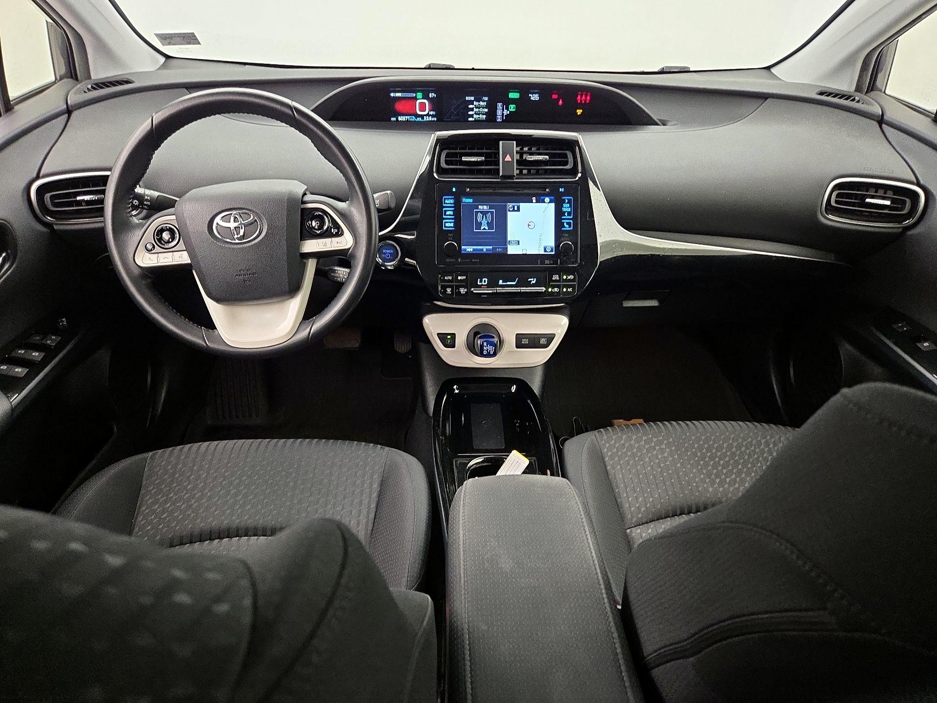 Thumbnail: 2017 Toyota Prius - 9