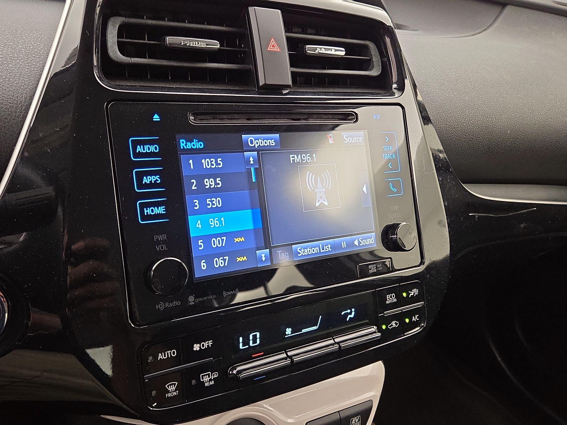 Thumbnail: 2017 Toyota Prius - 16