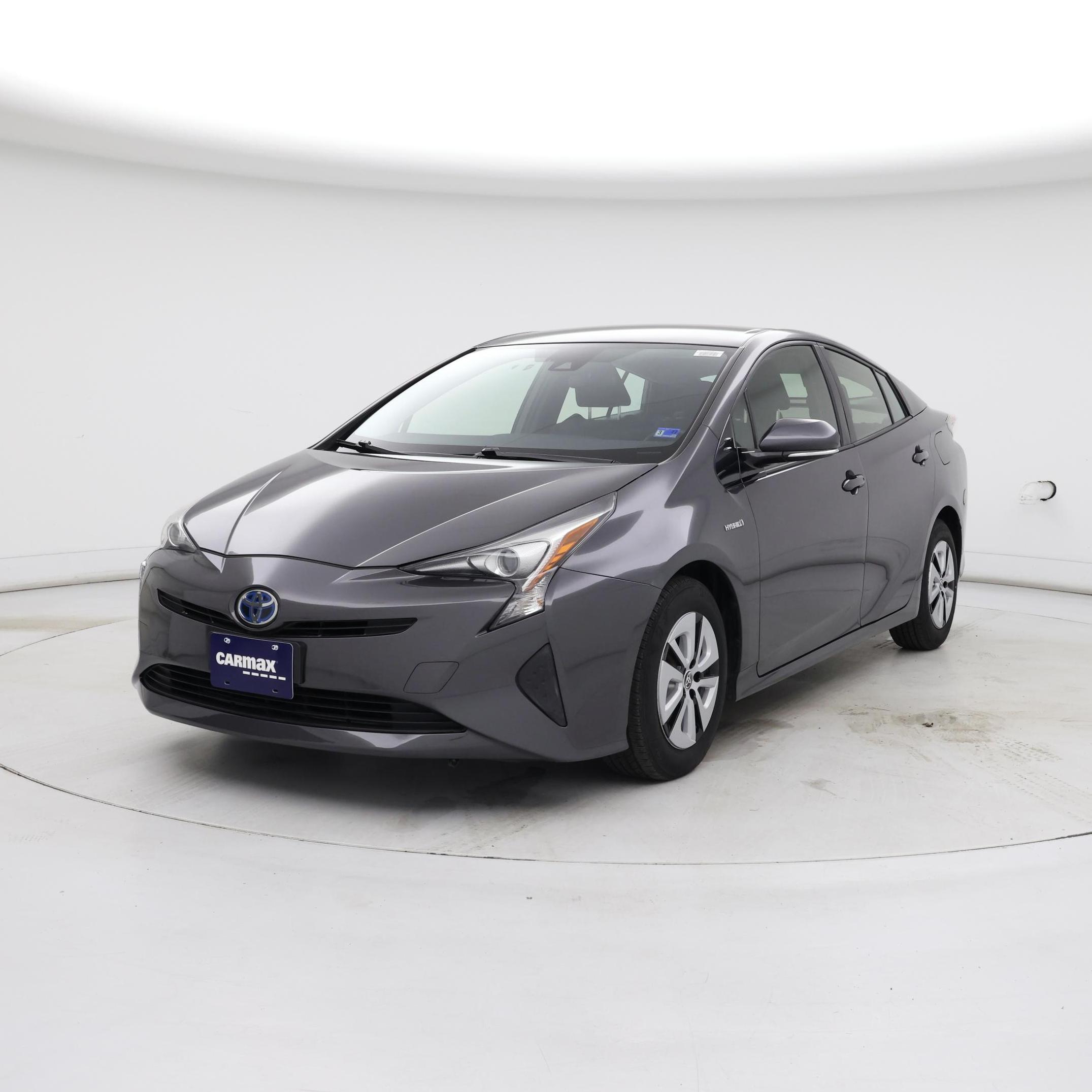 Thumbnail: 2017 Toyota Prius - 4