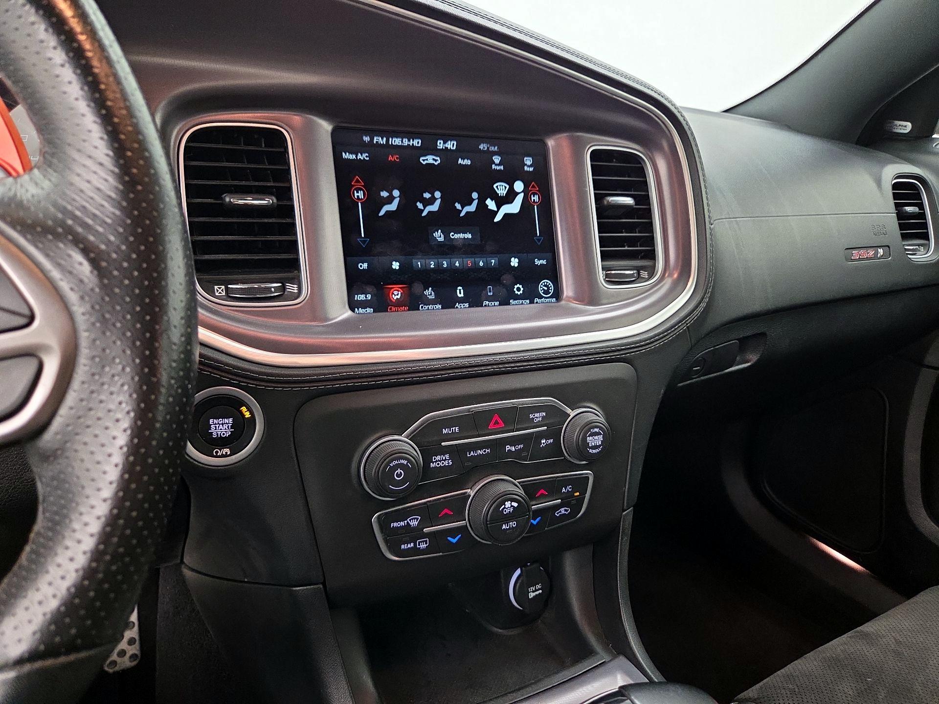 Thumbnail: 2022 Dodge Charger - 16