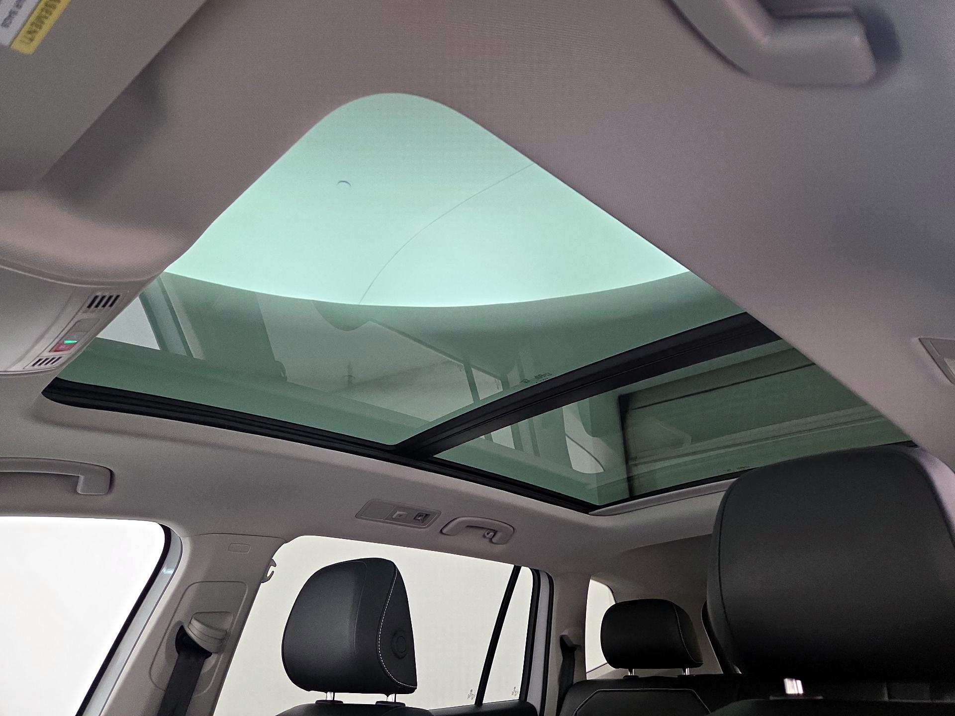 Thumbnail: 2024 Volkswagen Tiguan - 19