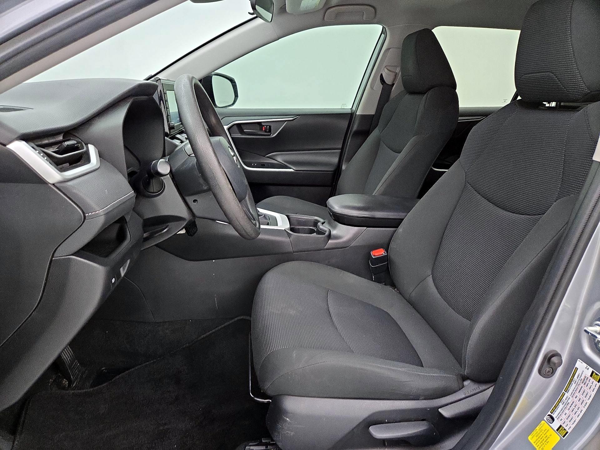 Thumbnail: 2021 Toyota RAV4 - 11