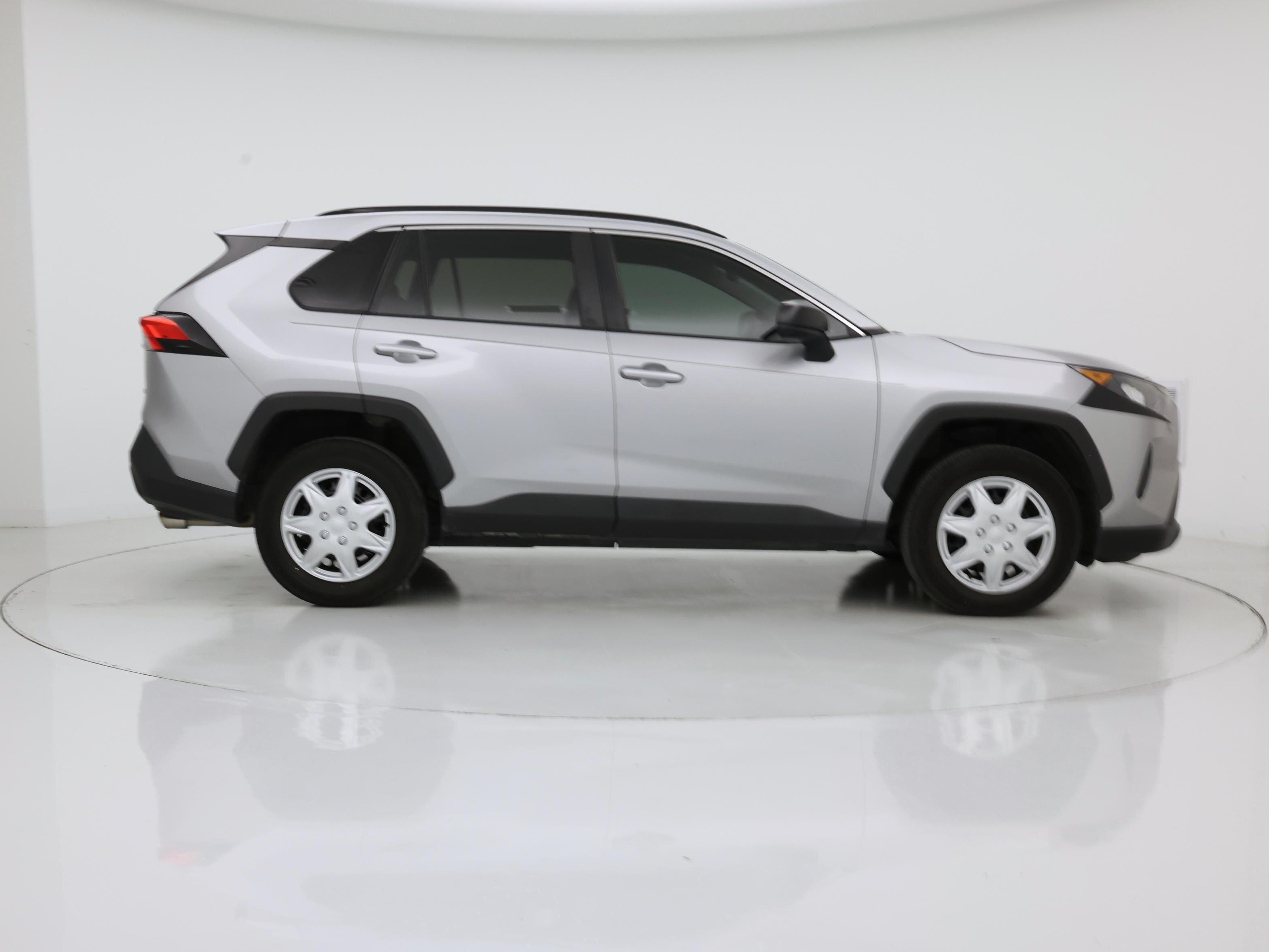 Thumbnail: 2021 Toyota RAV4 - 7