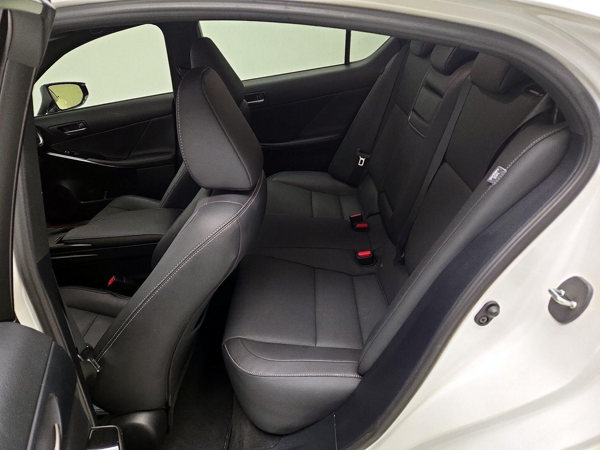 Thumbnail: 2022 Lexus IS - 20