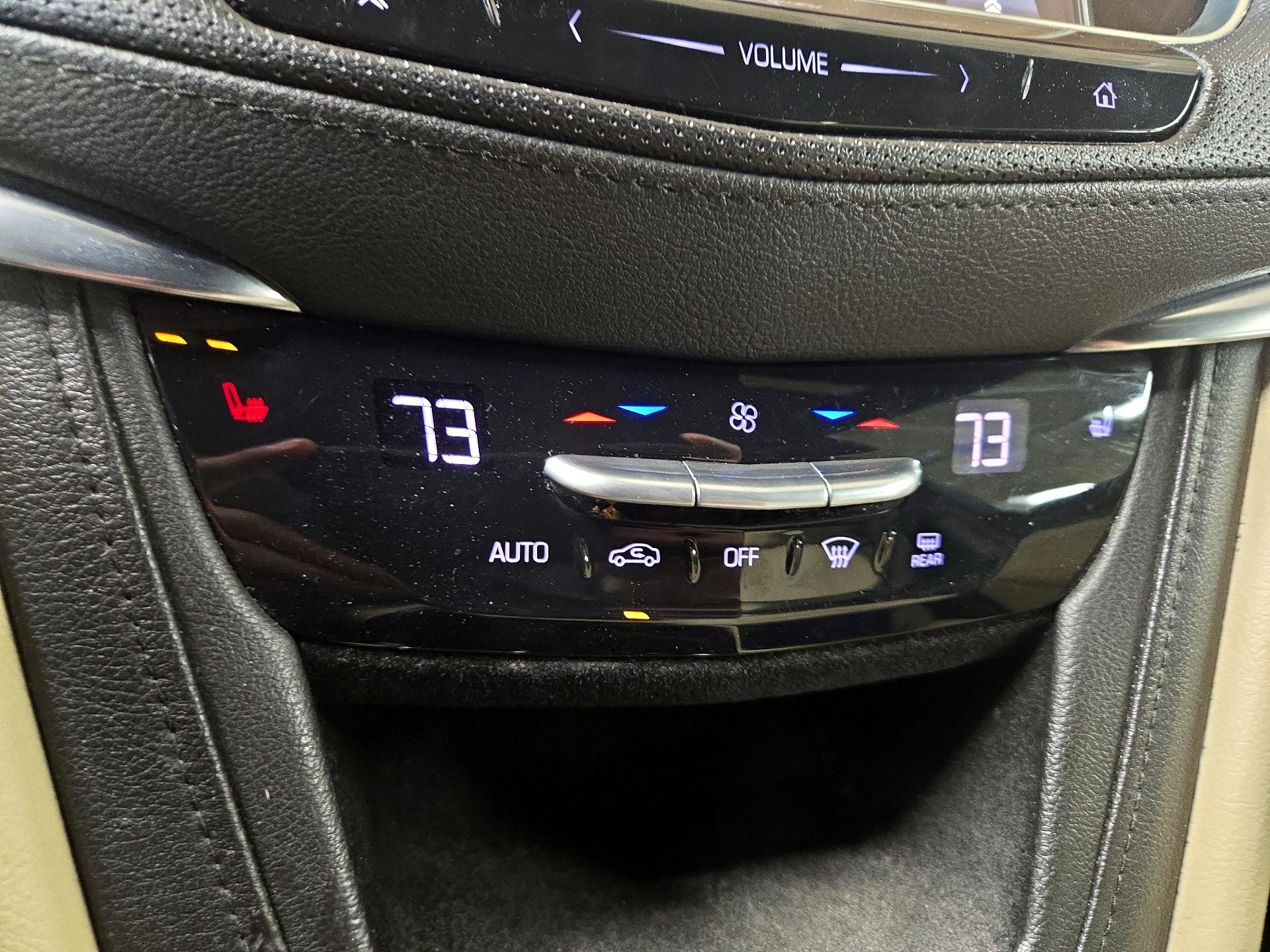 Thumbnail: 2018 Cadillac XT5 - 16