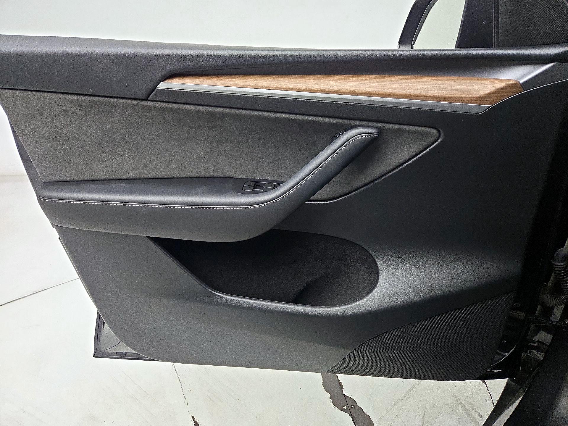 Thumbnail: 2024 Tesla Model Y - 12