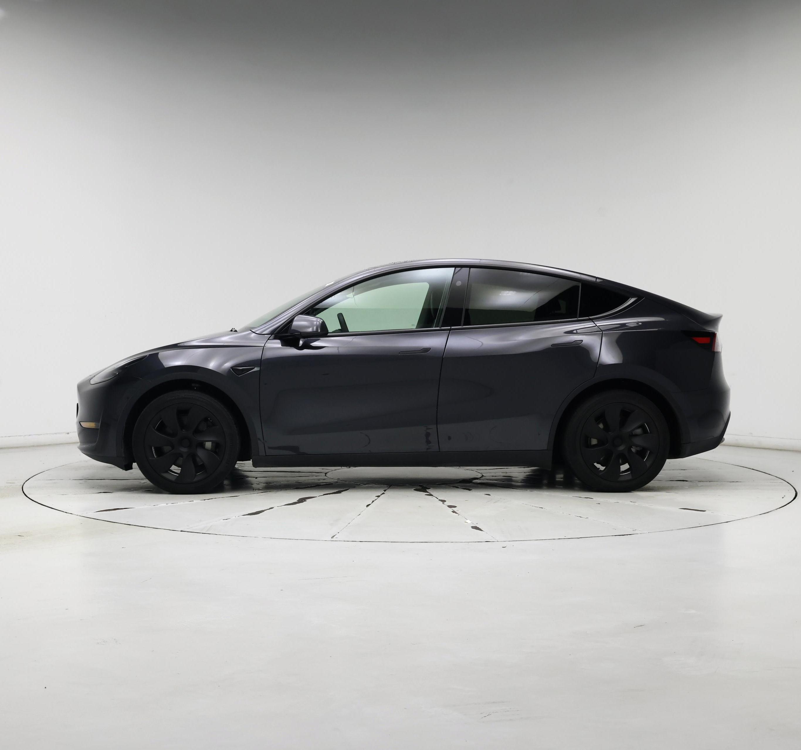 Thumbnail: 2024 Tesla Model Y - 3