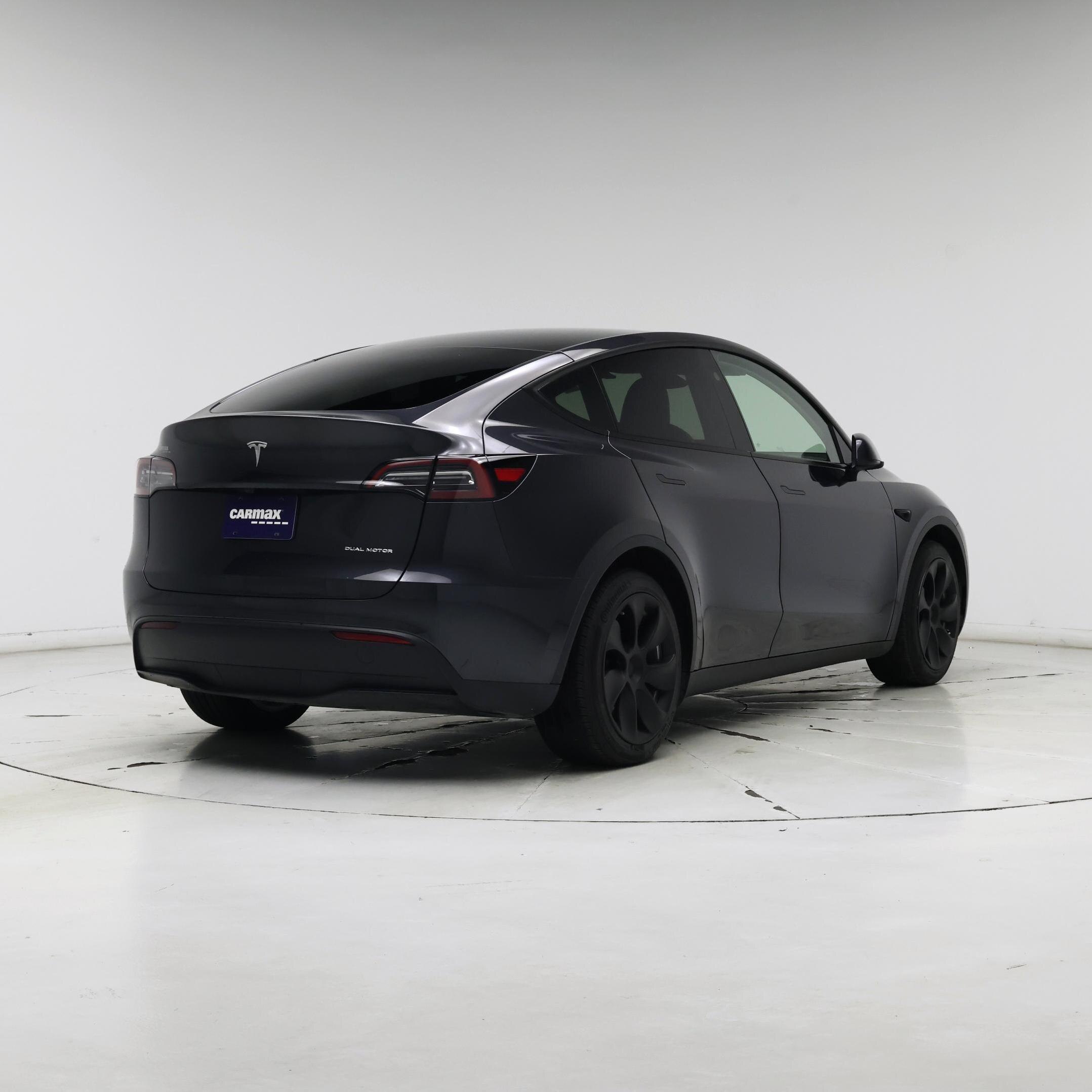 Thumbnail: 2024 Tesla Model Y - 8