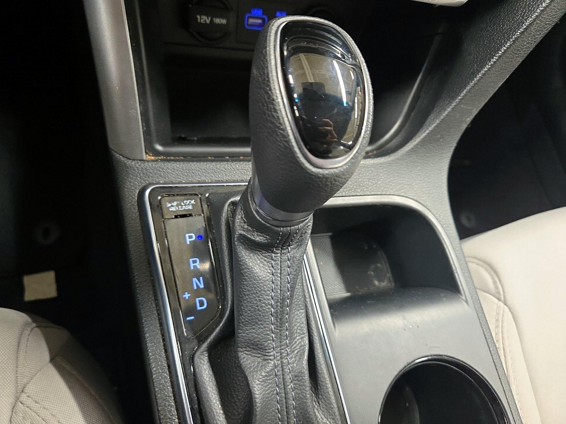 Thumbnail: 2016 Hyundai Sonata - 16