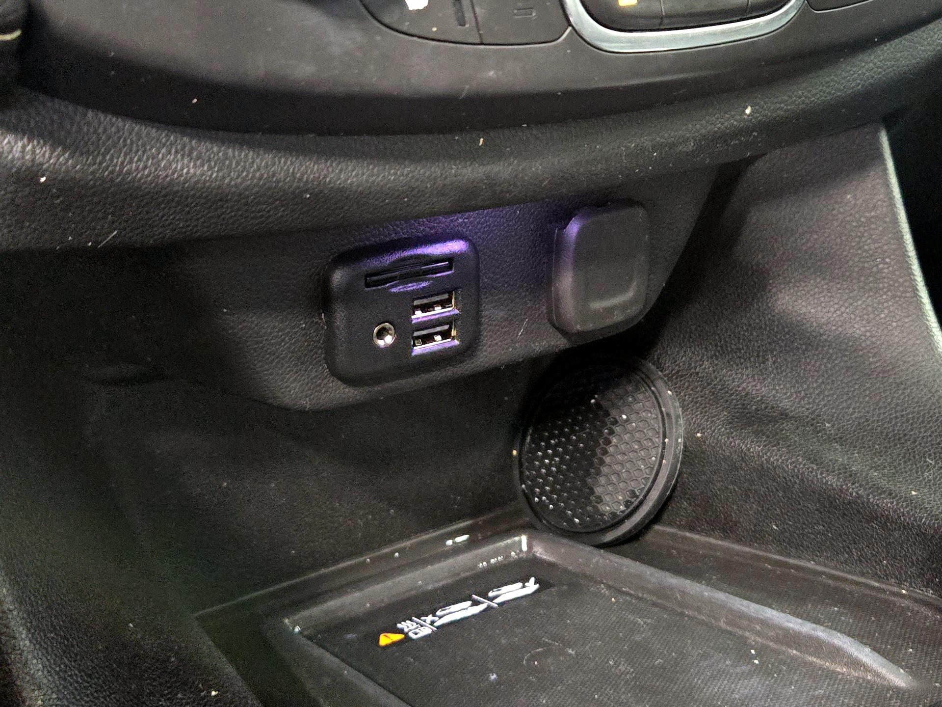 Thumbnail: 2022 Chevrolet Traverse - 19