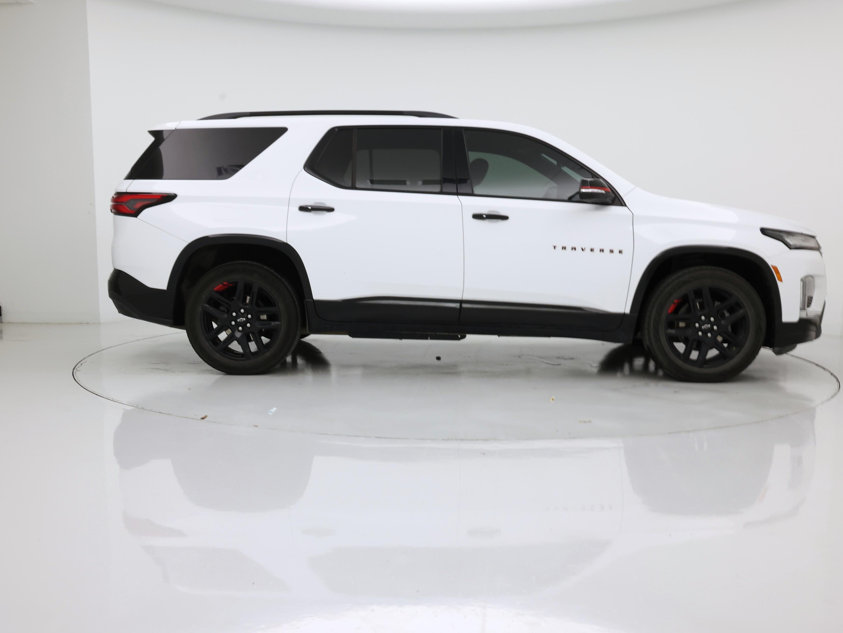 Thumbnail: 2022 Chevrolet Traverse - 7