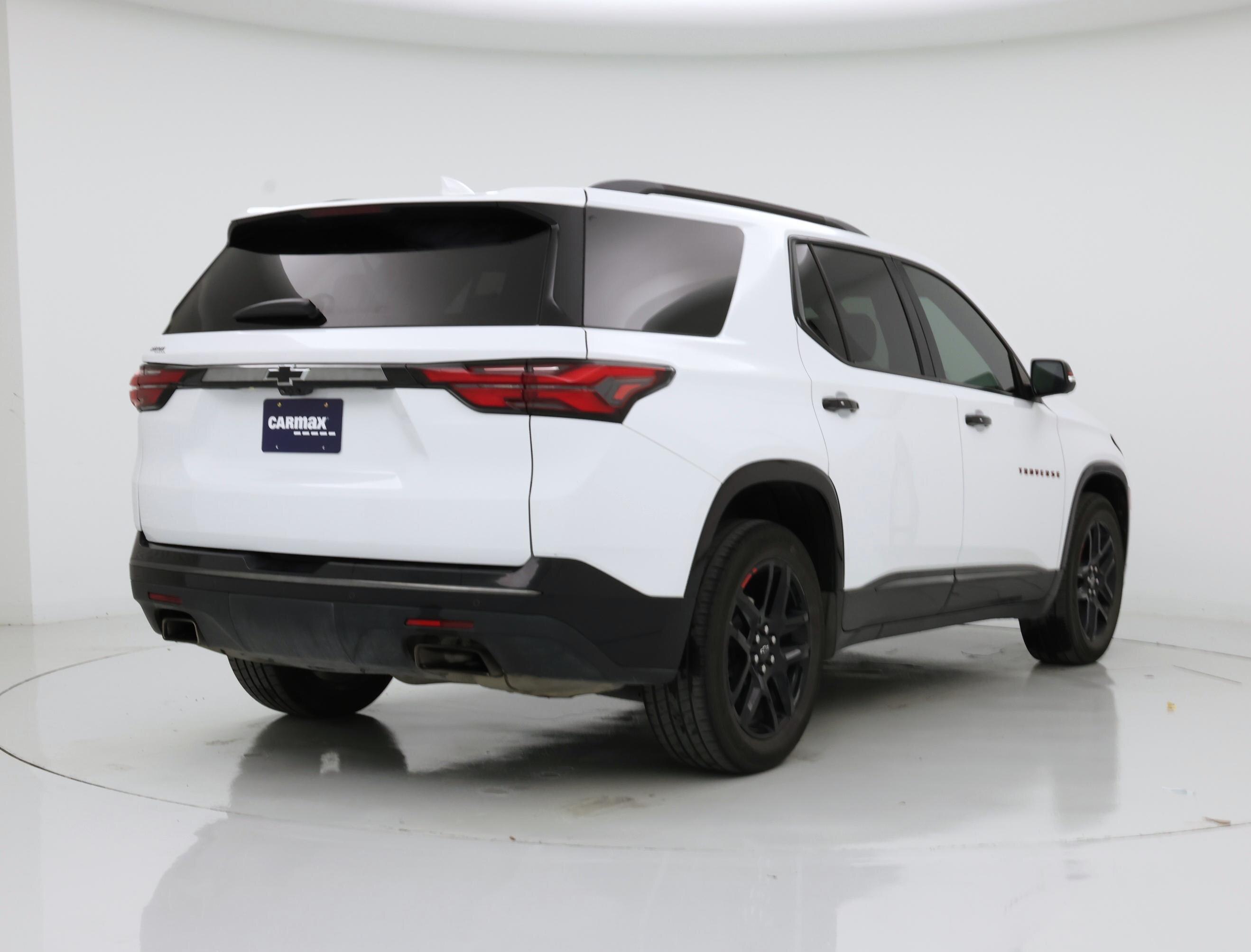 Thumbnail: 2022 Chevrolet Traverse - 8