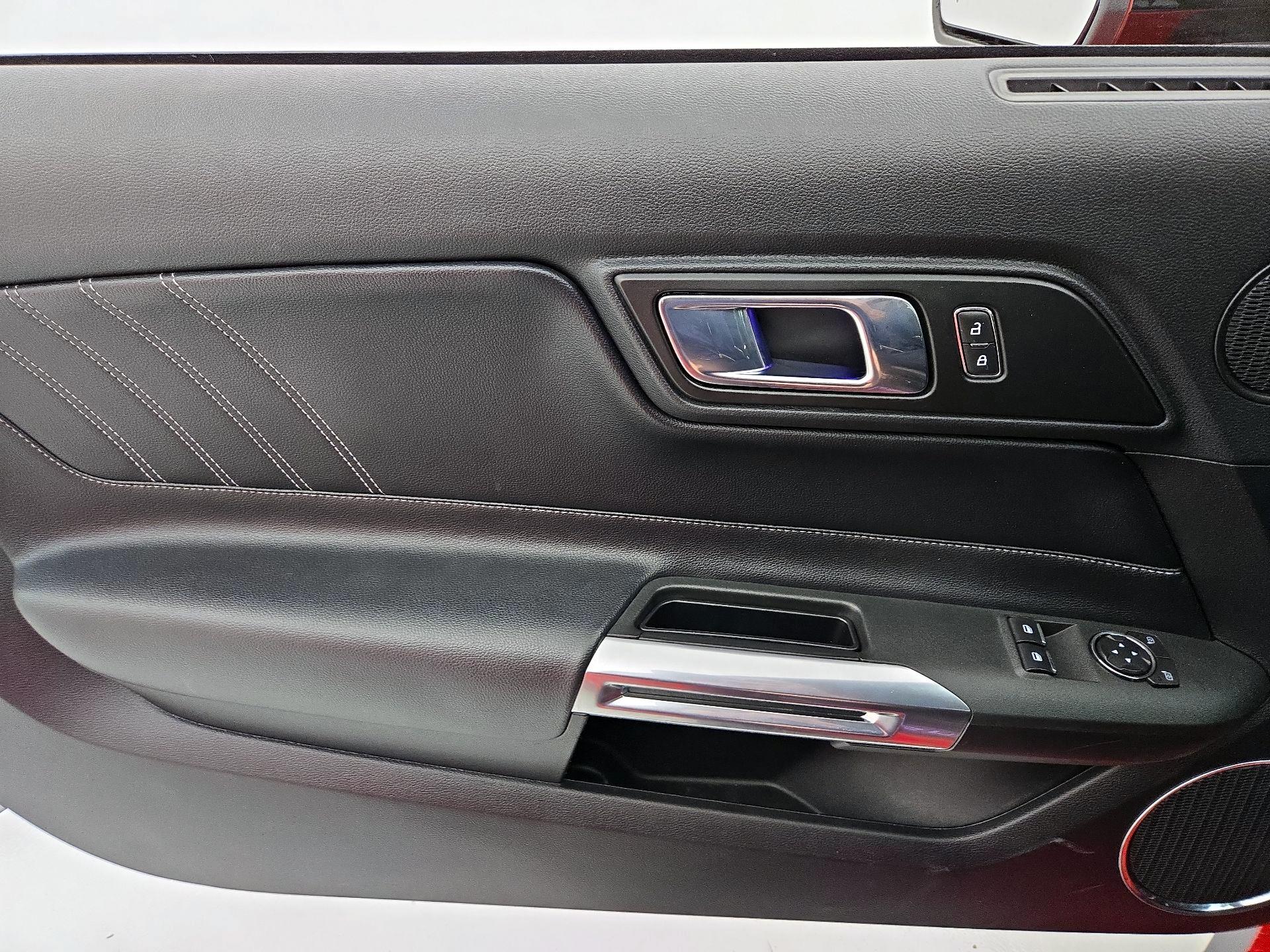 Thumbnail: 2019 Ford Mustang - 12