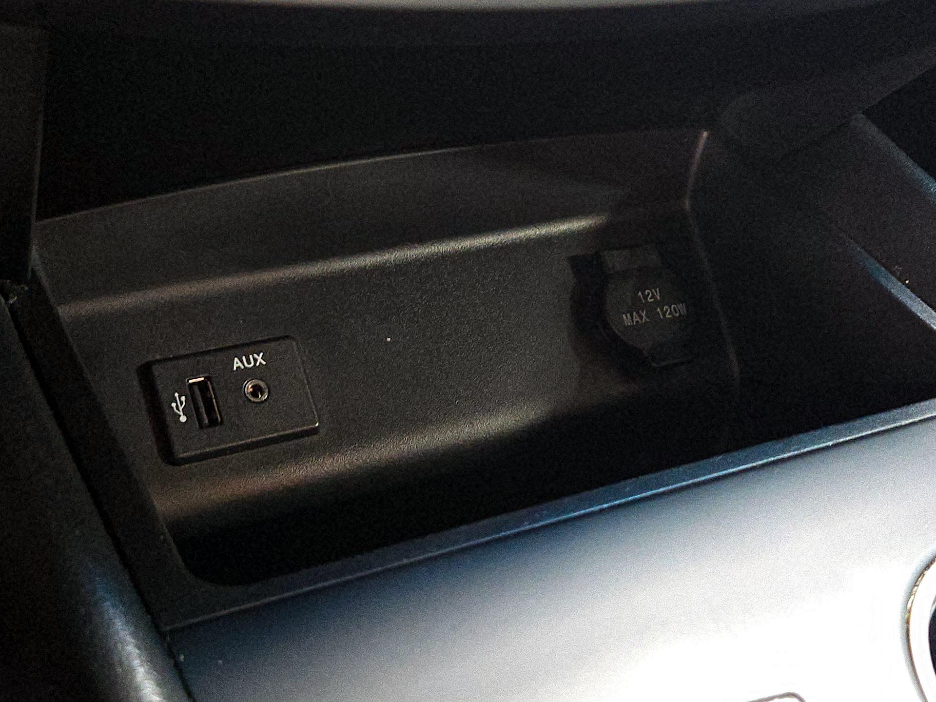 Thumbnail: 2016 Nissan Altima - 18