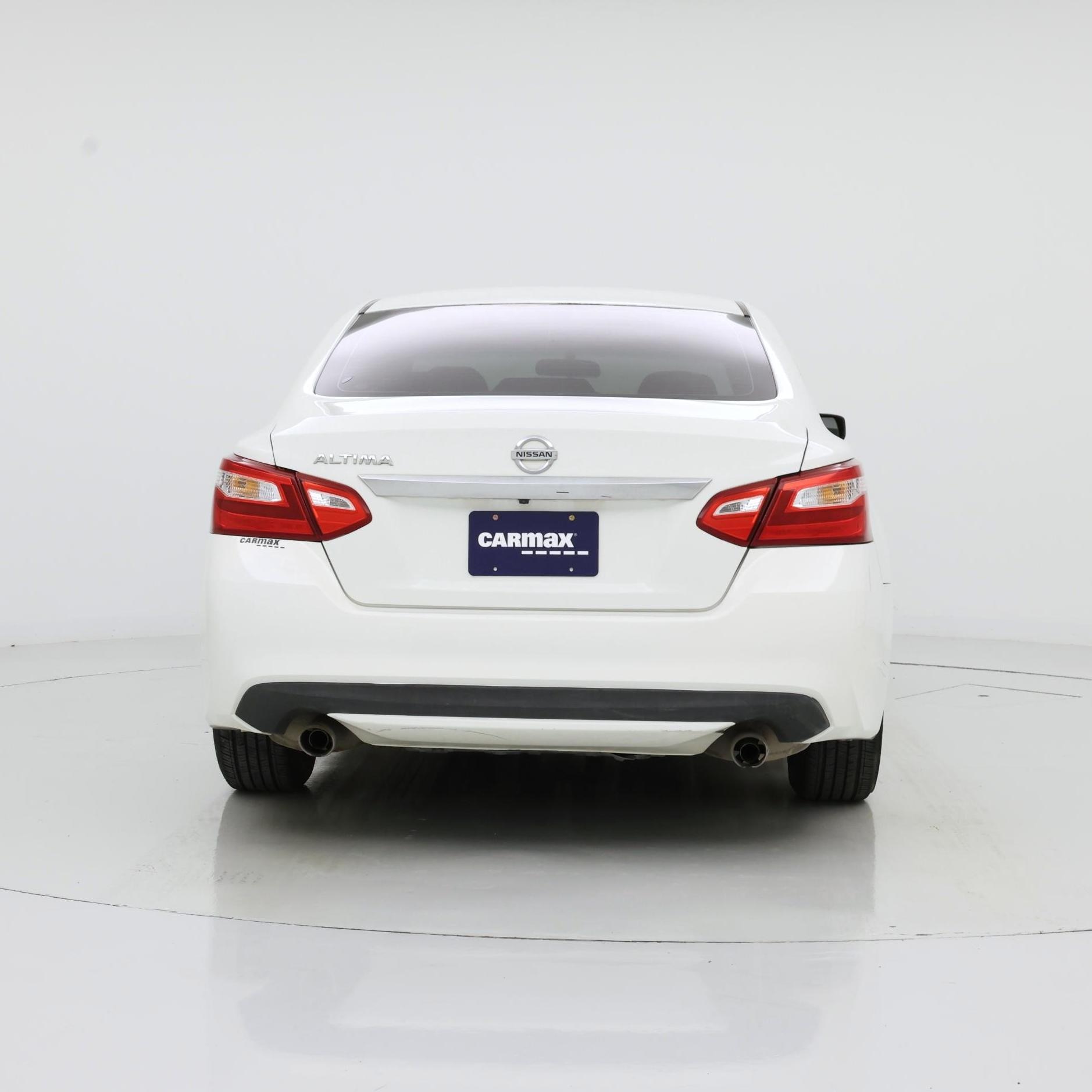 Thumbnail: 2016 Nissan Altima - 6