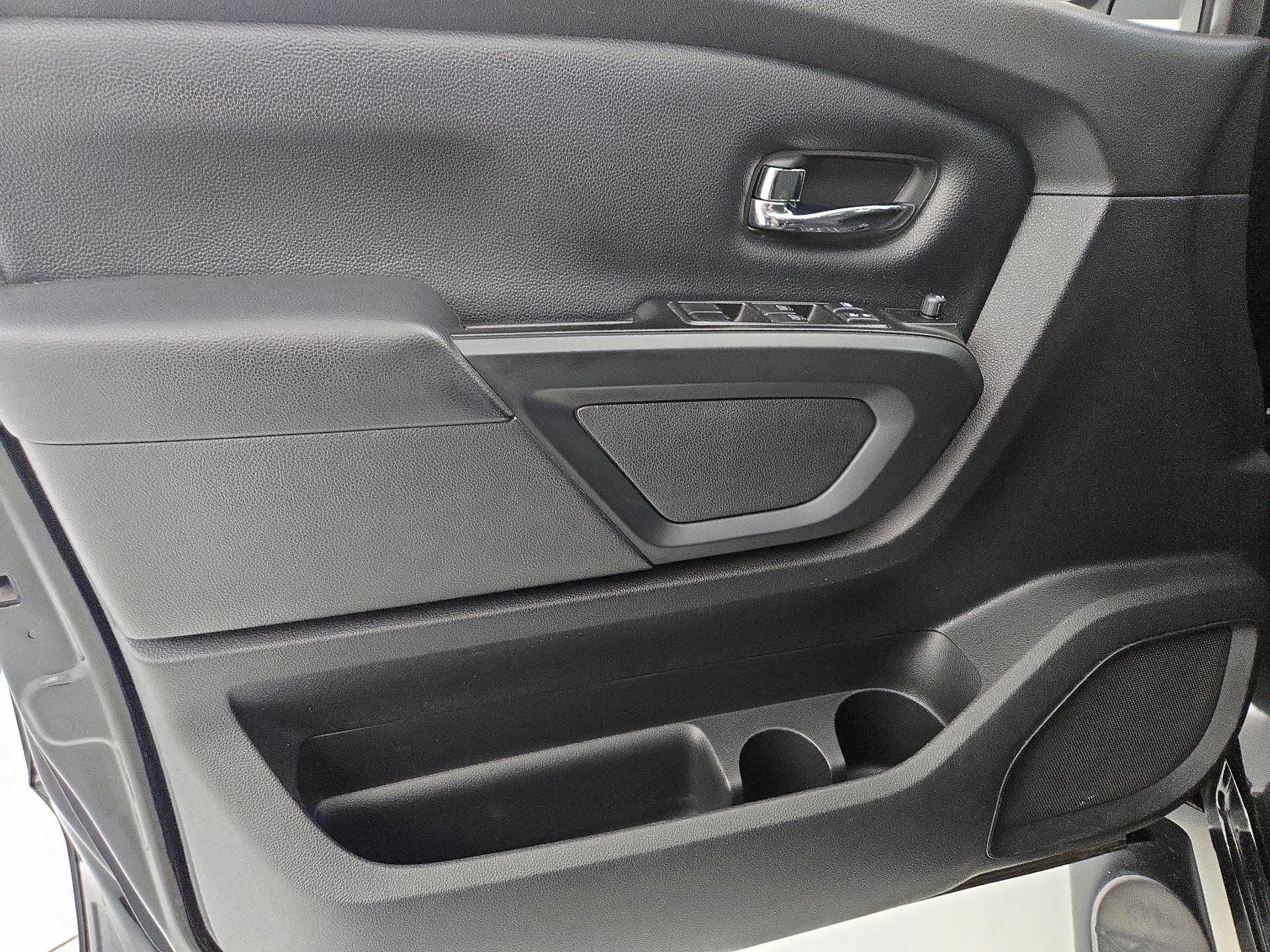 Thumbnail: 2018 Nissan Titan - 12