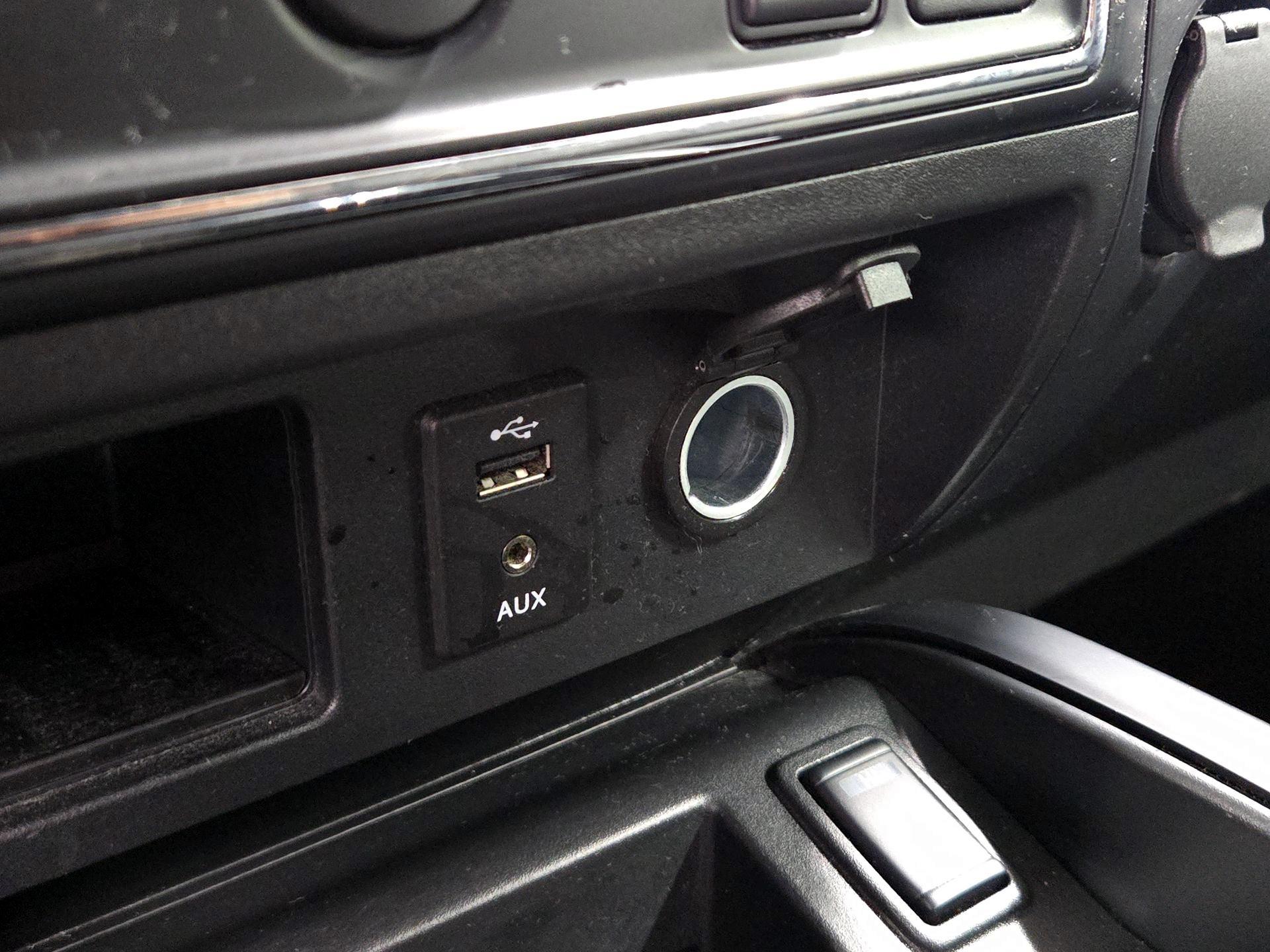 Thumbnail: 2018 Nissan Titan - 19