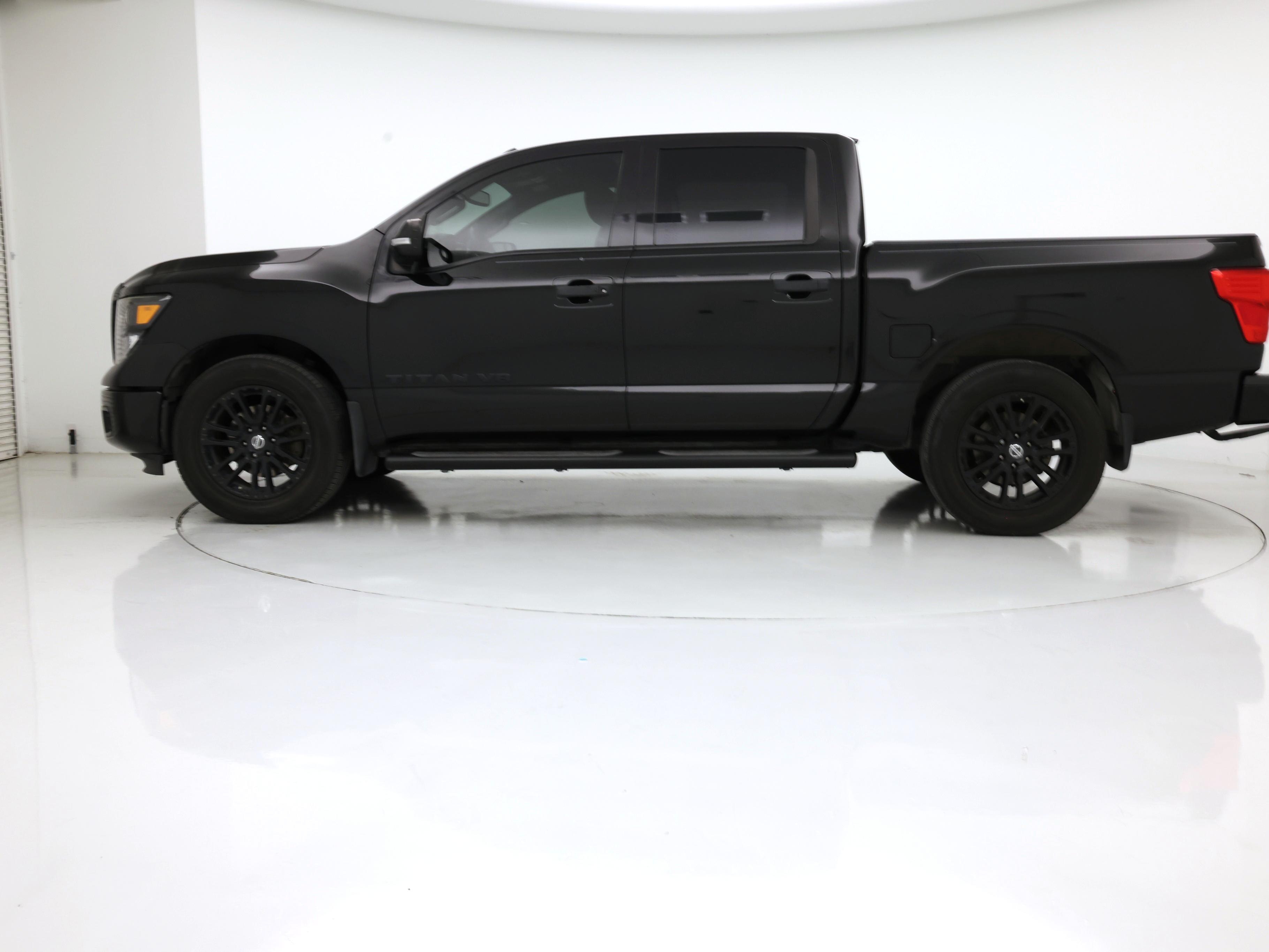 Thumbnail: 2018 Nissan Titan - 3