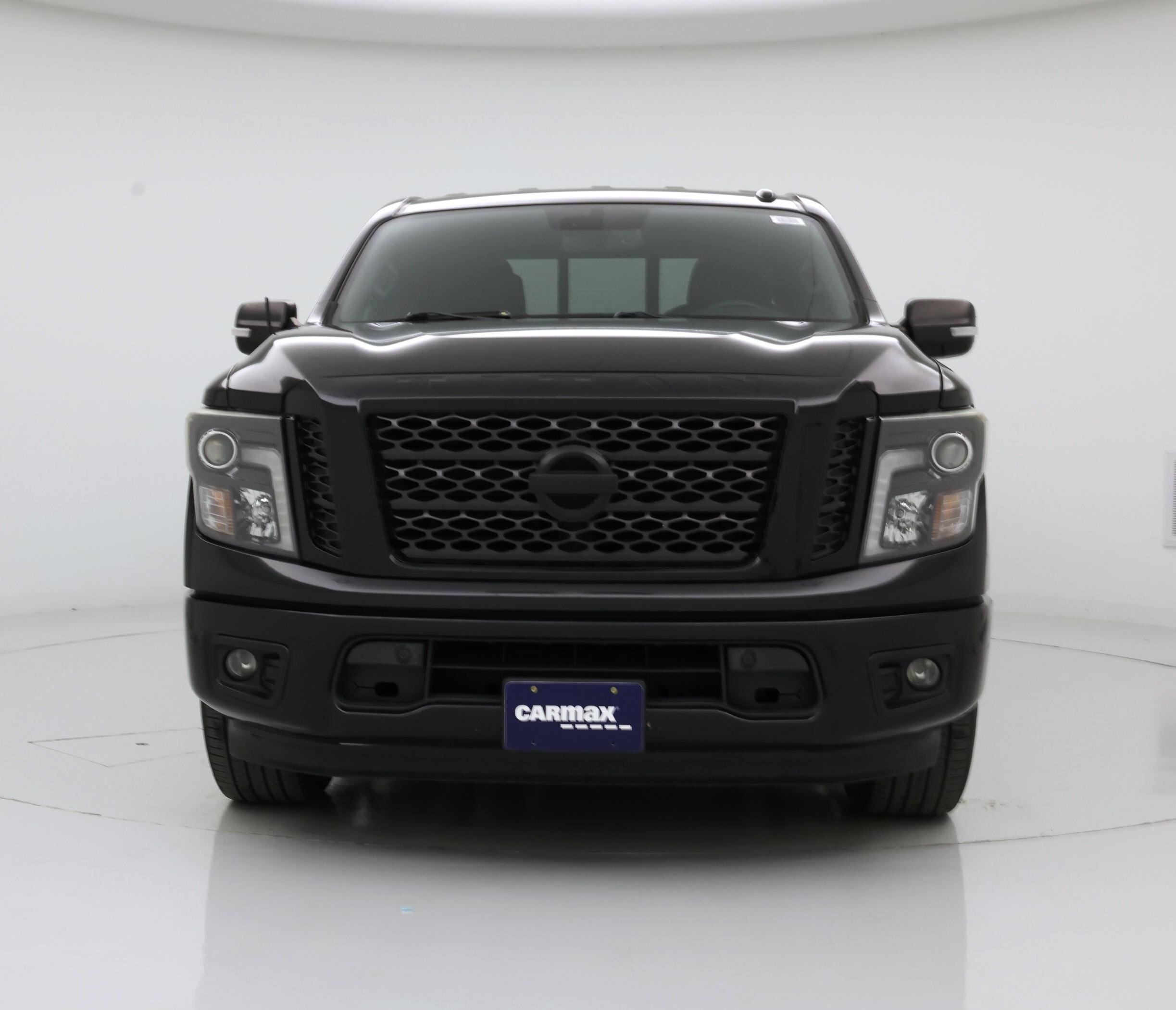 Thumbnail: 2018 Nissan Titan - 5