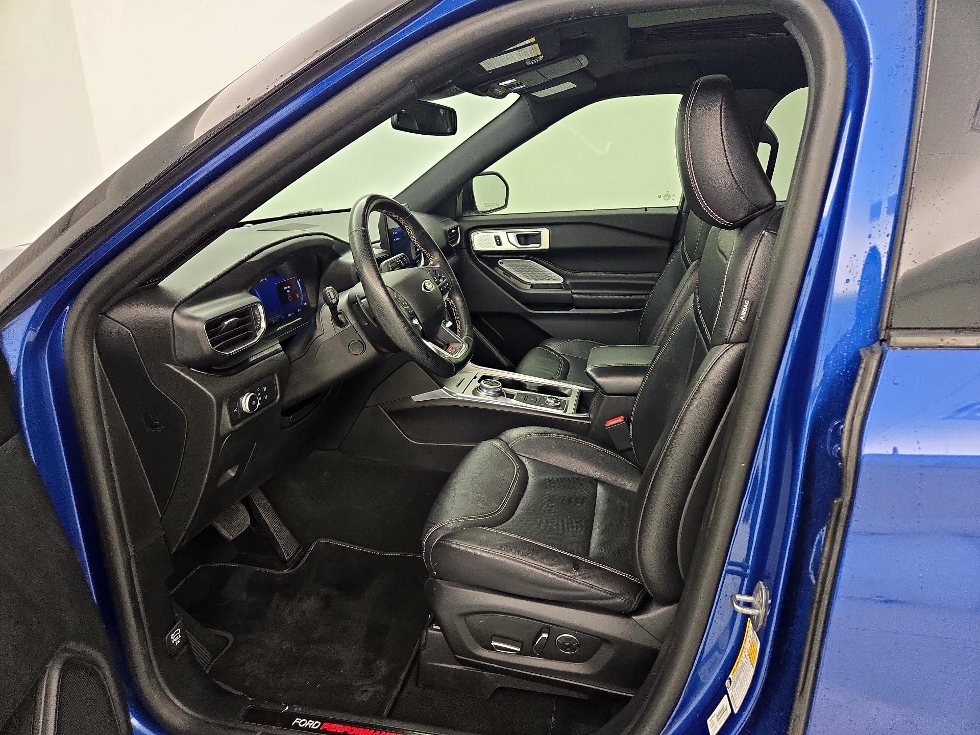 Thumbnail: 2020 Ford Explorer - 11