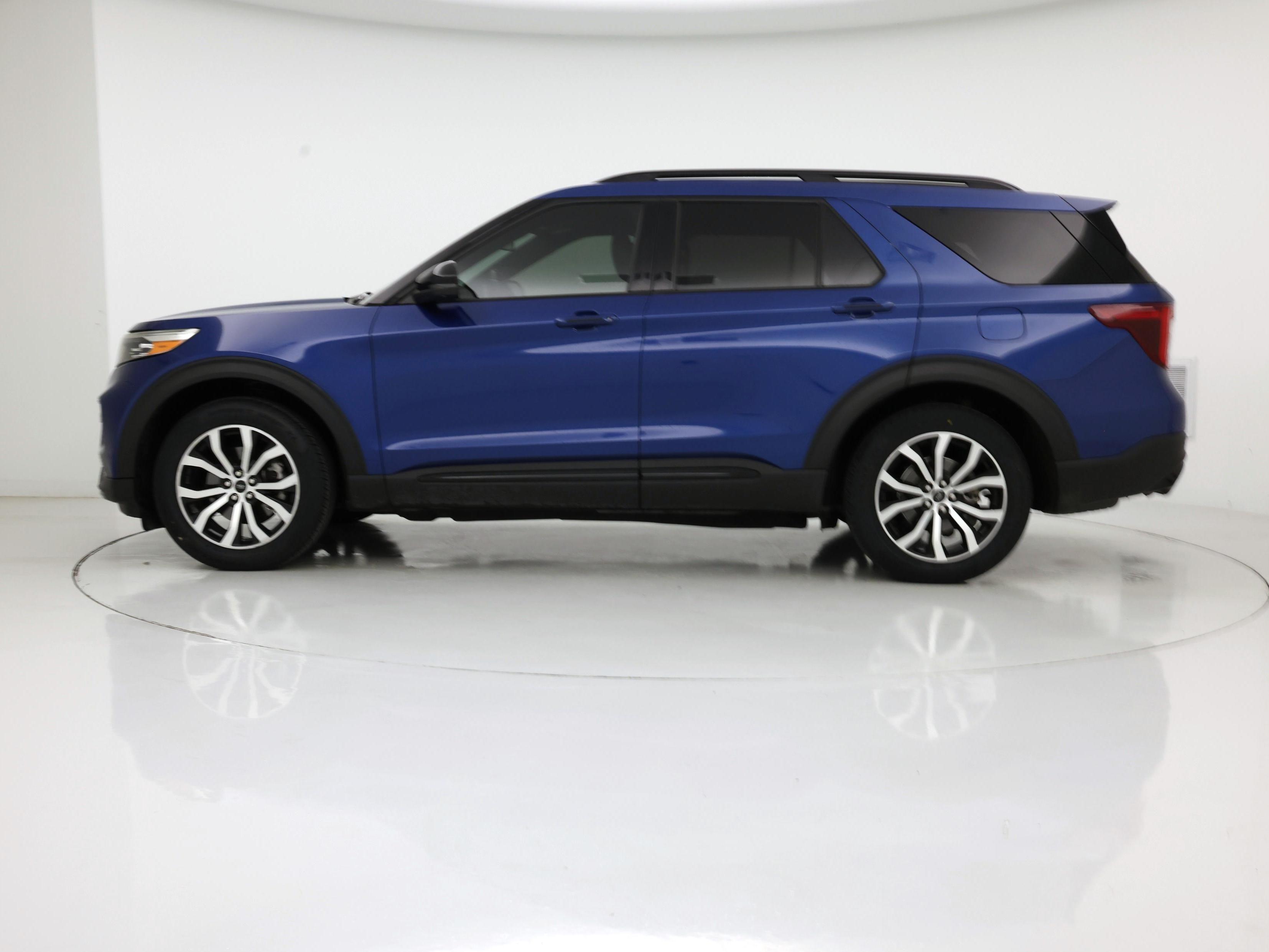 Thumbnail: 2020 Ford Explorer - 3