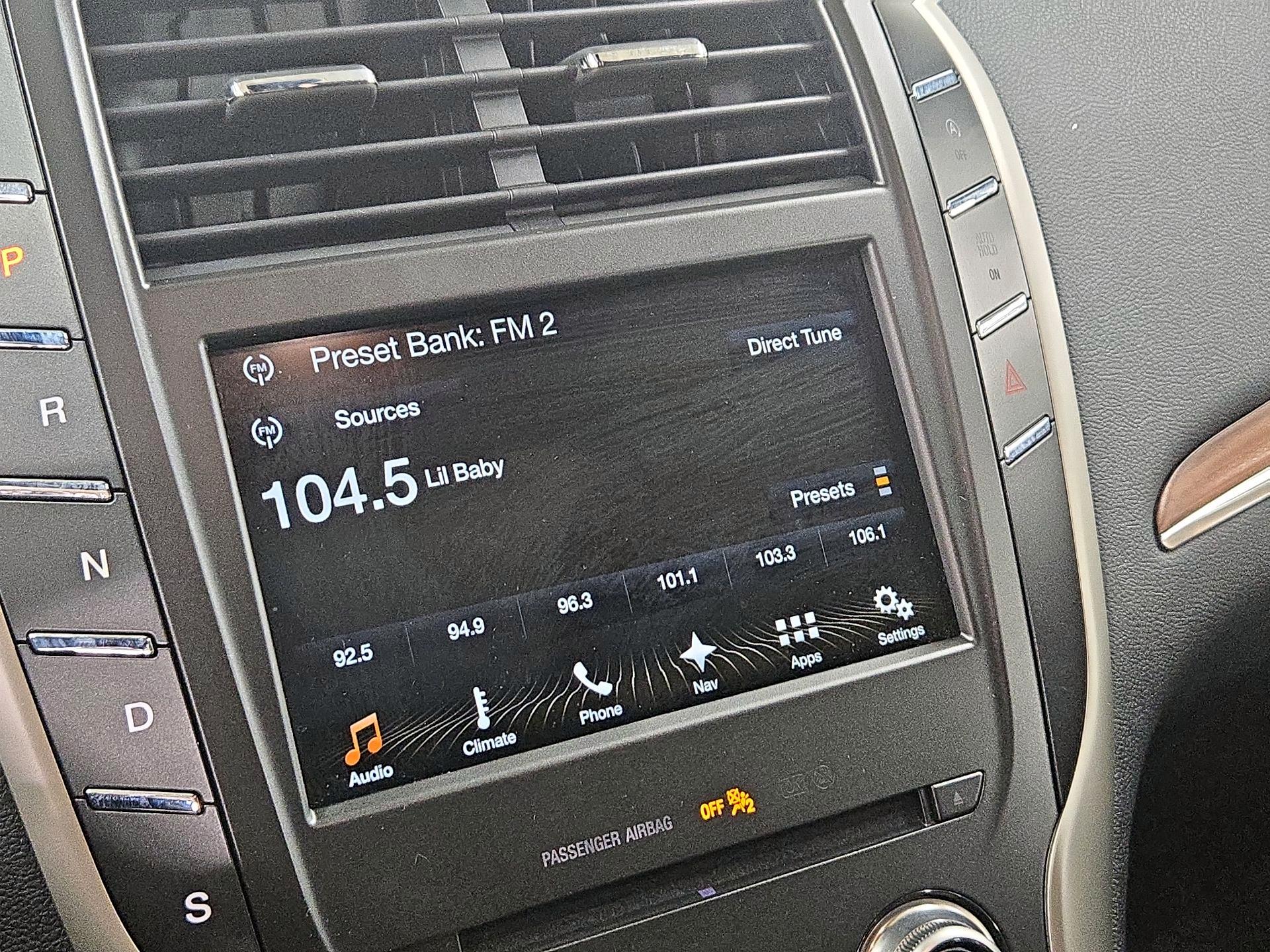 Thumbnail: 2017 Lincoln MKC - 16