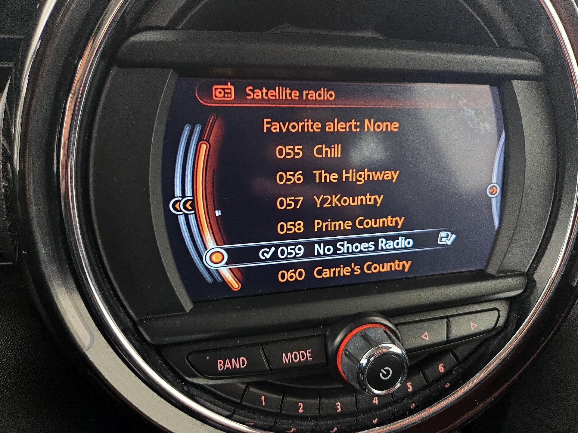 Thumbnail: 2017 MINI Cooper Hardtop - 14