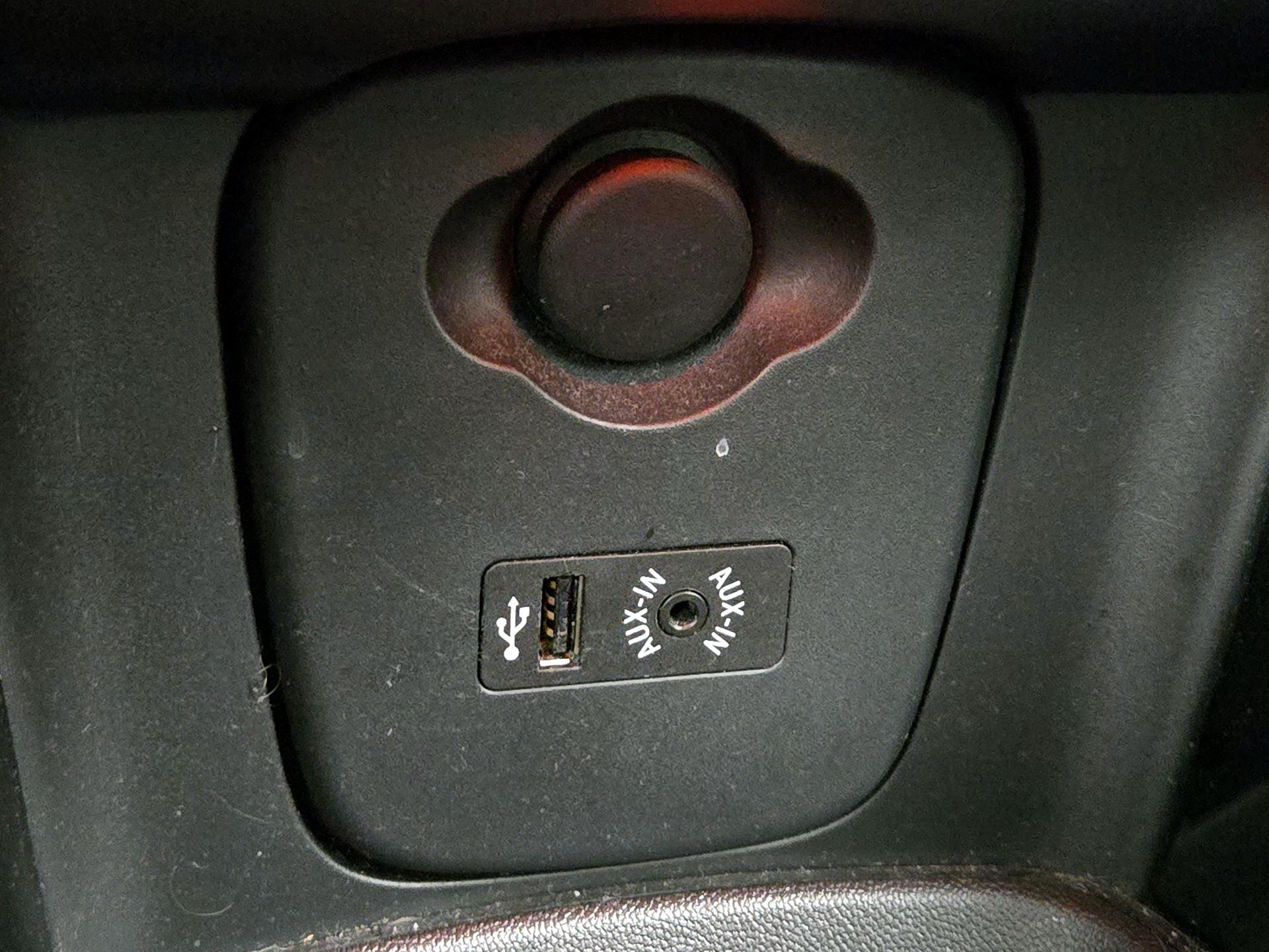 Thumbnail: 2017 MINI Cooper Hardtop - 17