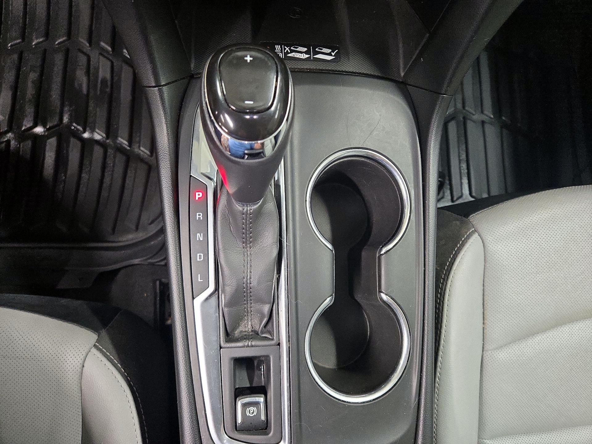 Thumbnail: 2018 Chevrolet Equinox - 16