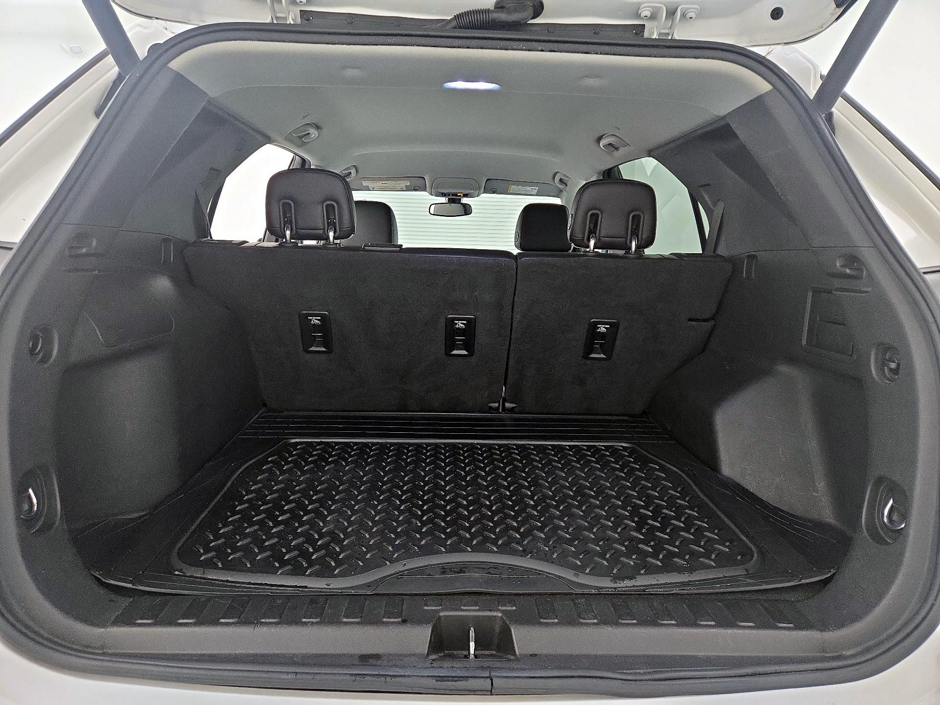 Thumbnail: 2018 Chevrolet Equinox - 19