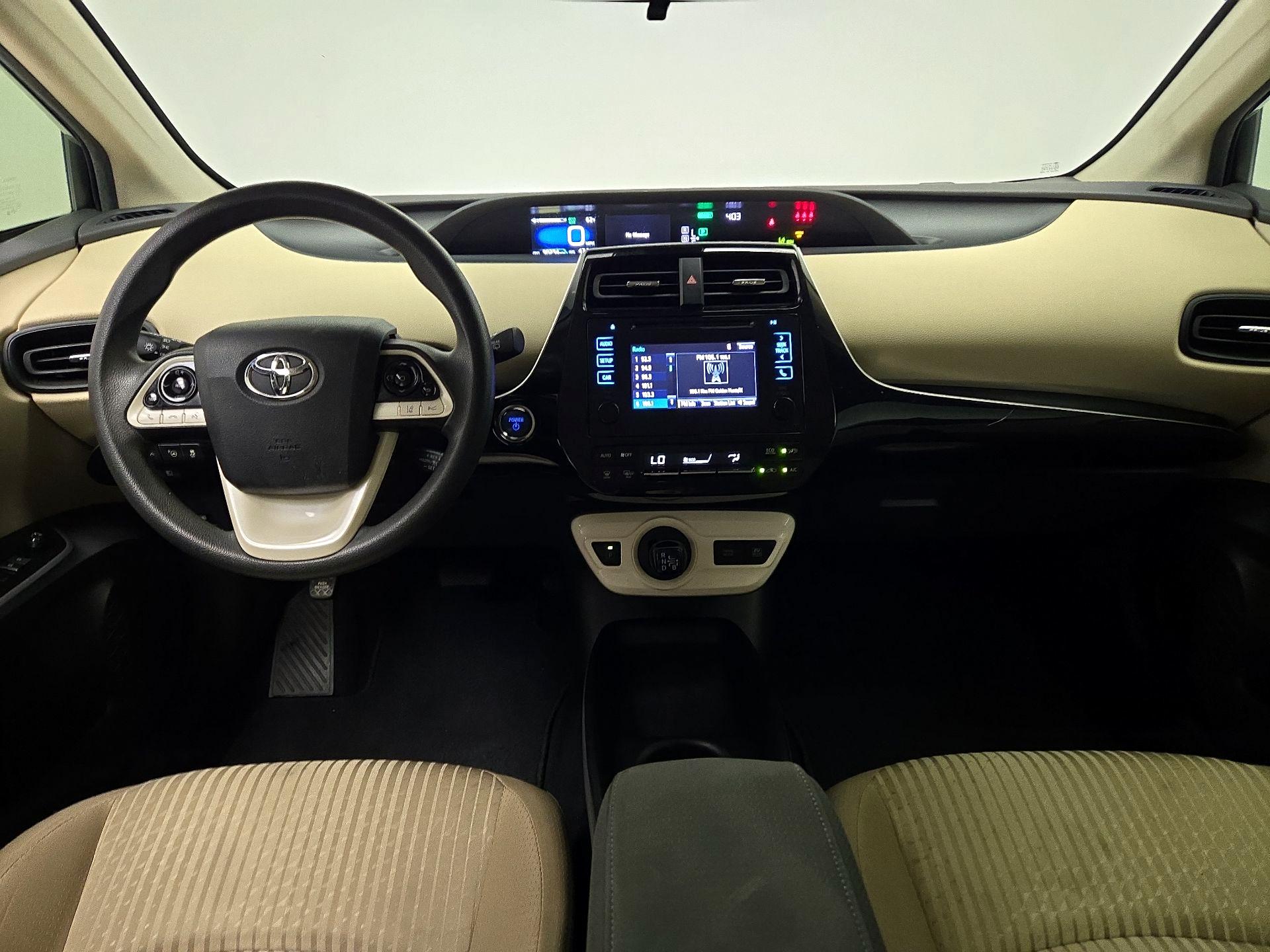 Thumbnail: 2018 Toyota Prius - 9