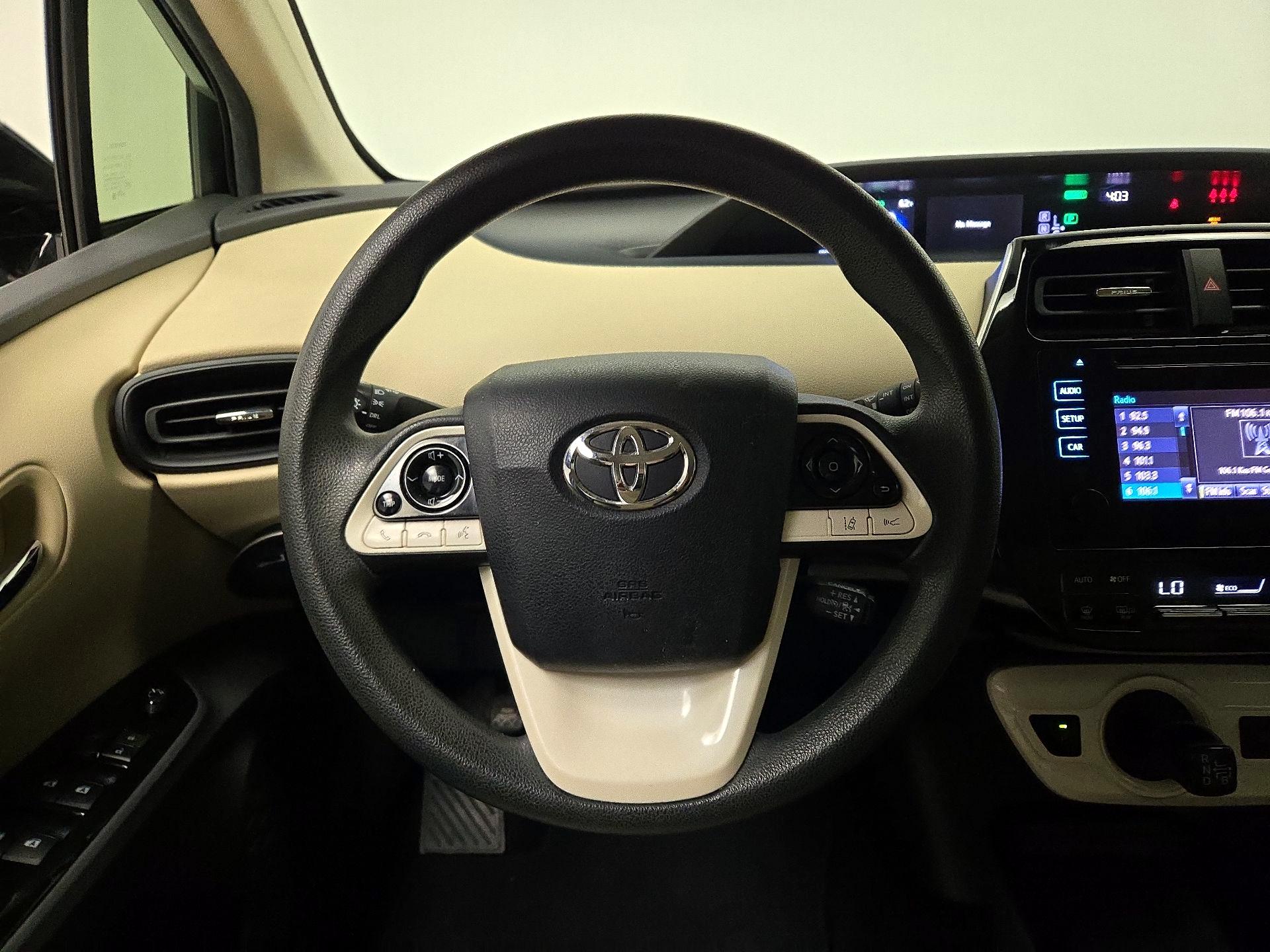 Thumbnail: 2018 Toyota Prius - 10