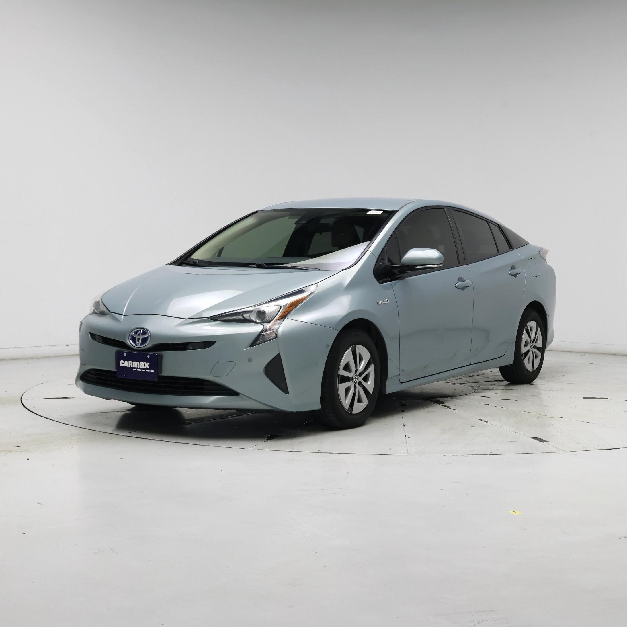 Thumbnail: 2018 Toyota Prius - 4