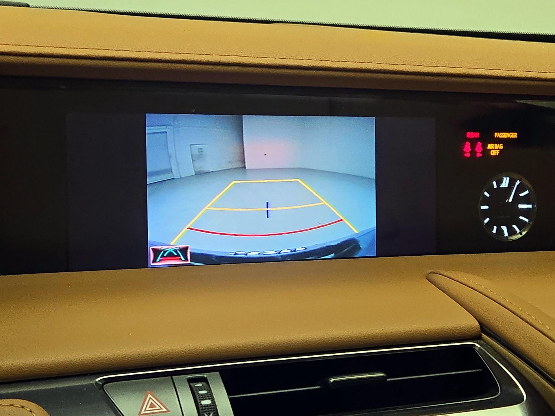 Thumbnail: 2021 Lexus LC - 15