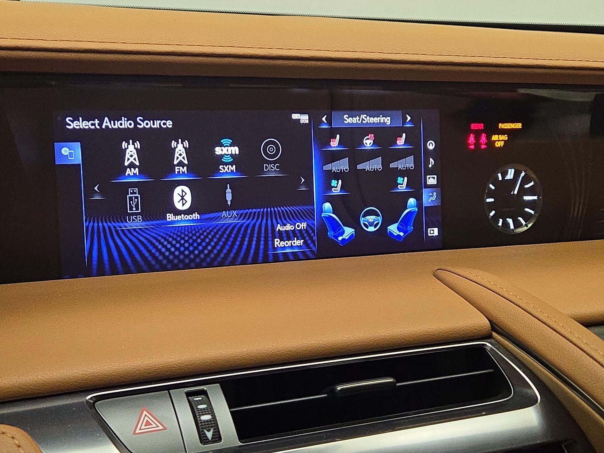 Thumbnail: 2021 Lexus LC - 16