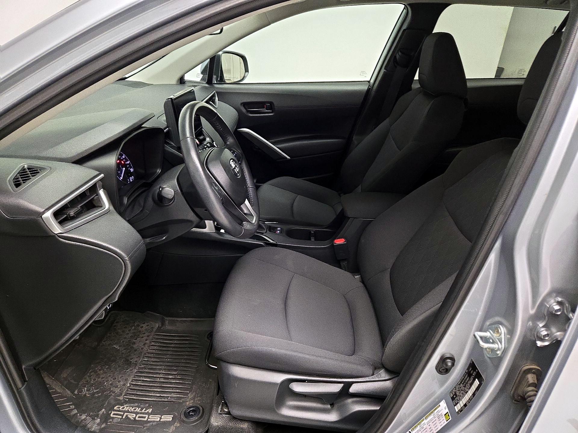 Thumbnail: 2024 Toyota Corolla Cross - 9