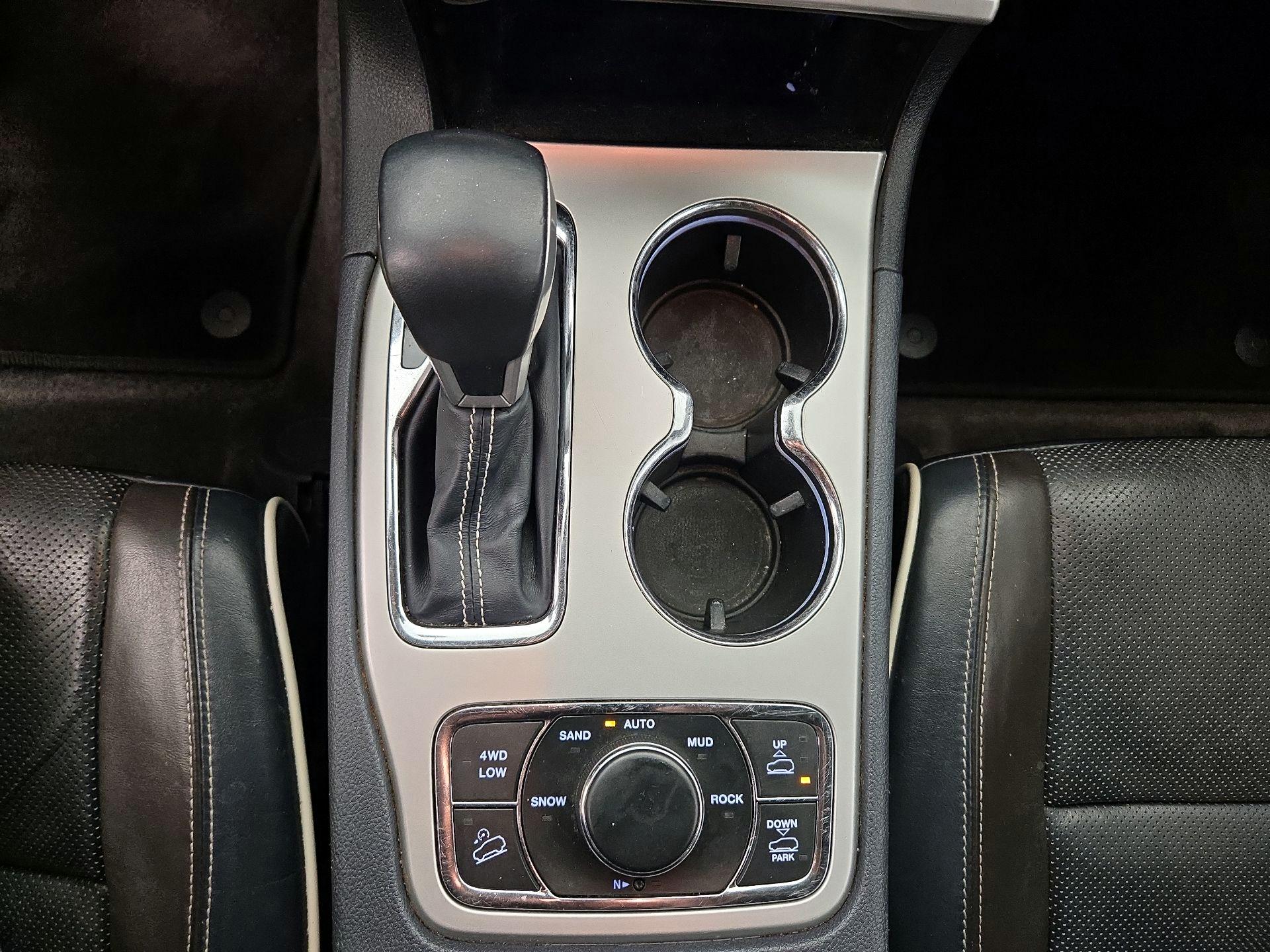 Thumbnail: 2016 Jeep Grand Cherokee - 18