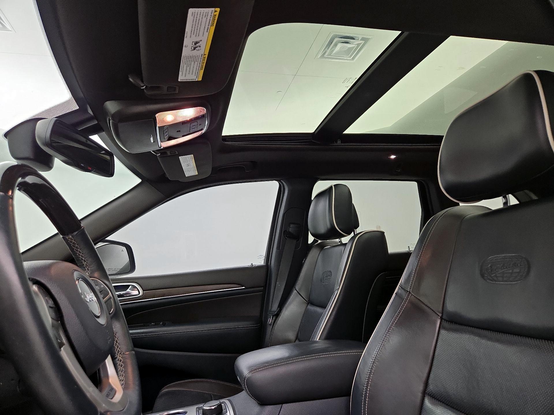 Thumbnail: 2016 Jeep Grand Cherokee - 20