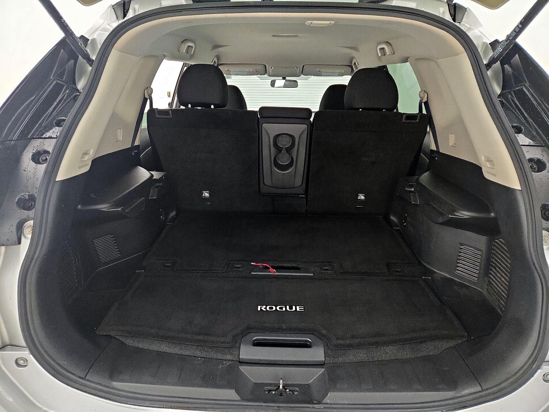 Thumbnail: 2017 Nissan Rogue - 20